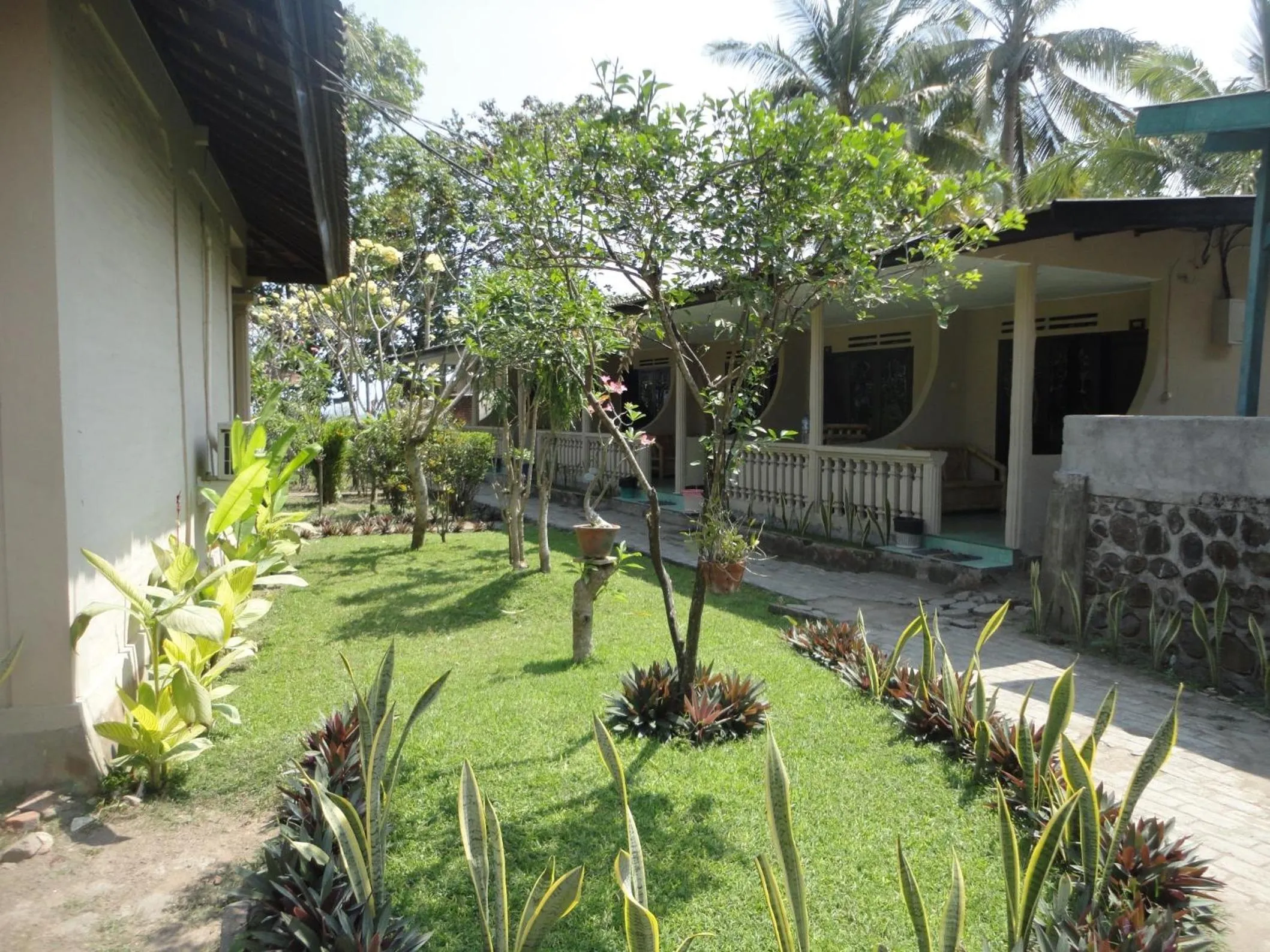 Property building in Pakuna Beach