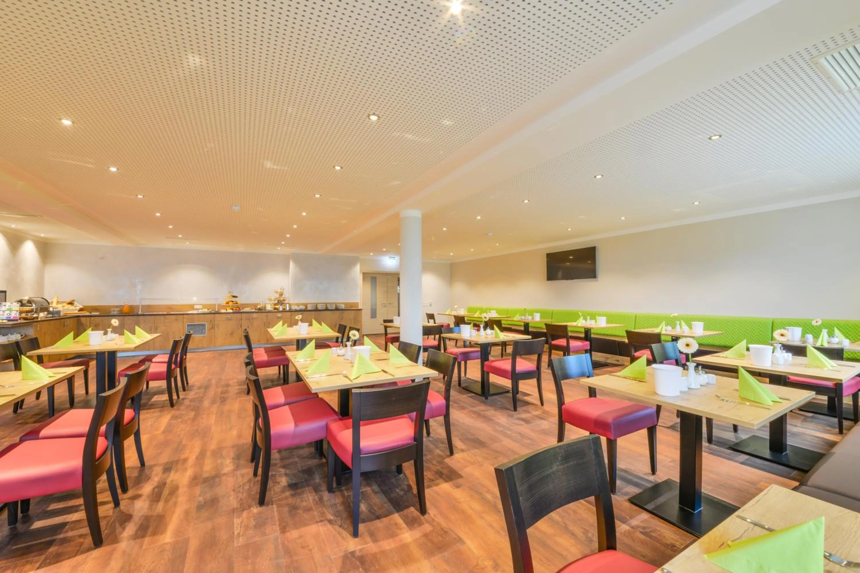 Food and drinks in Ammi Hotel Garni