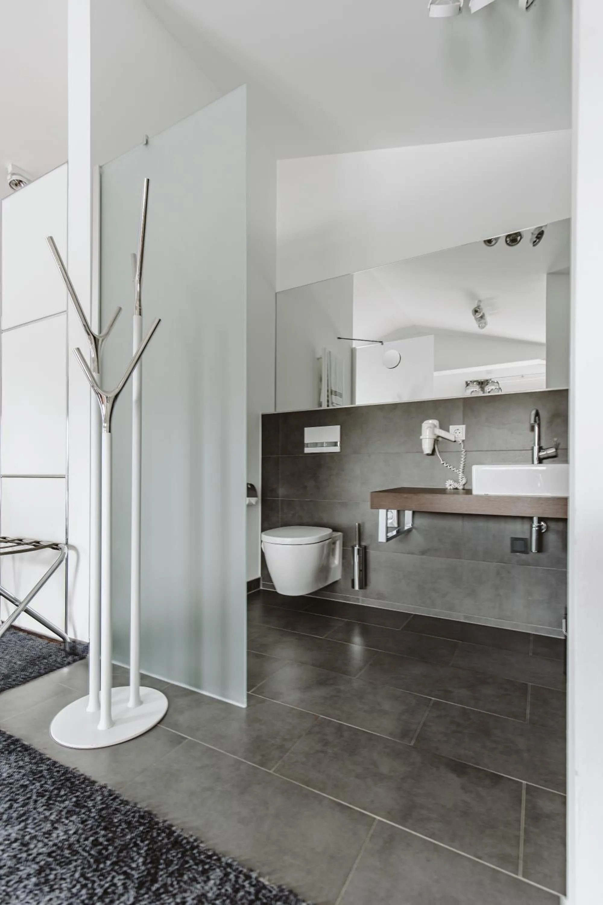 Bathroom in &REPEAT Köln Airport