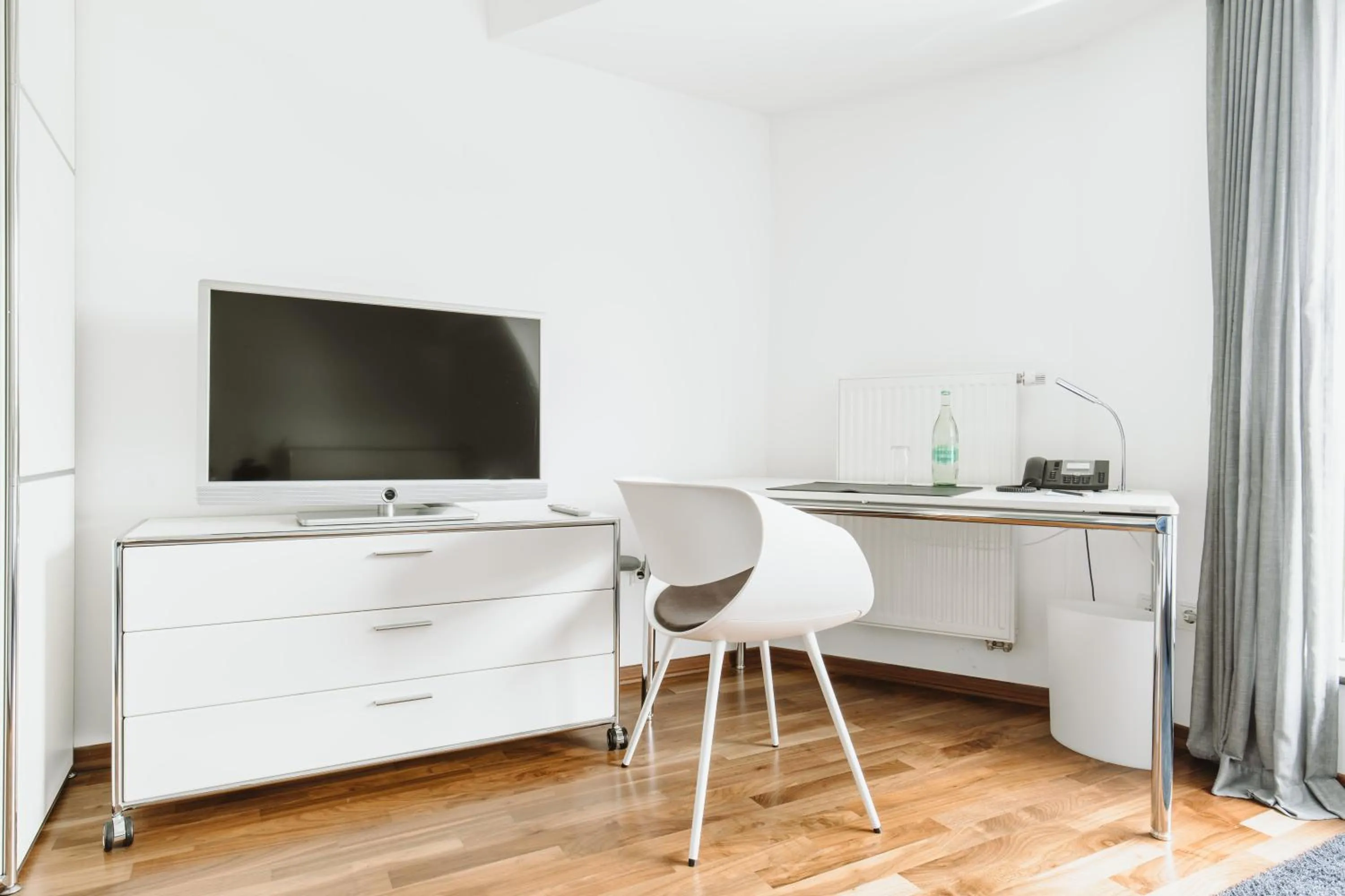 TV and multimedia in &REPEAT Köln Airport