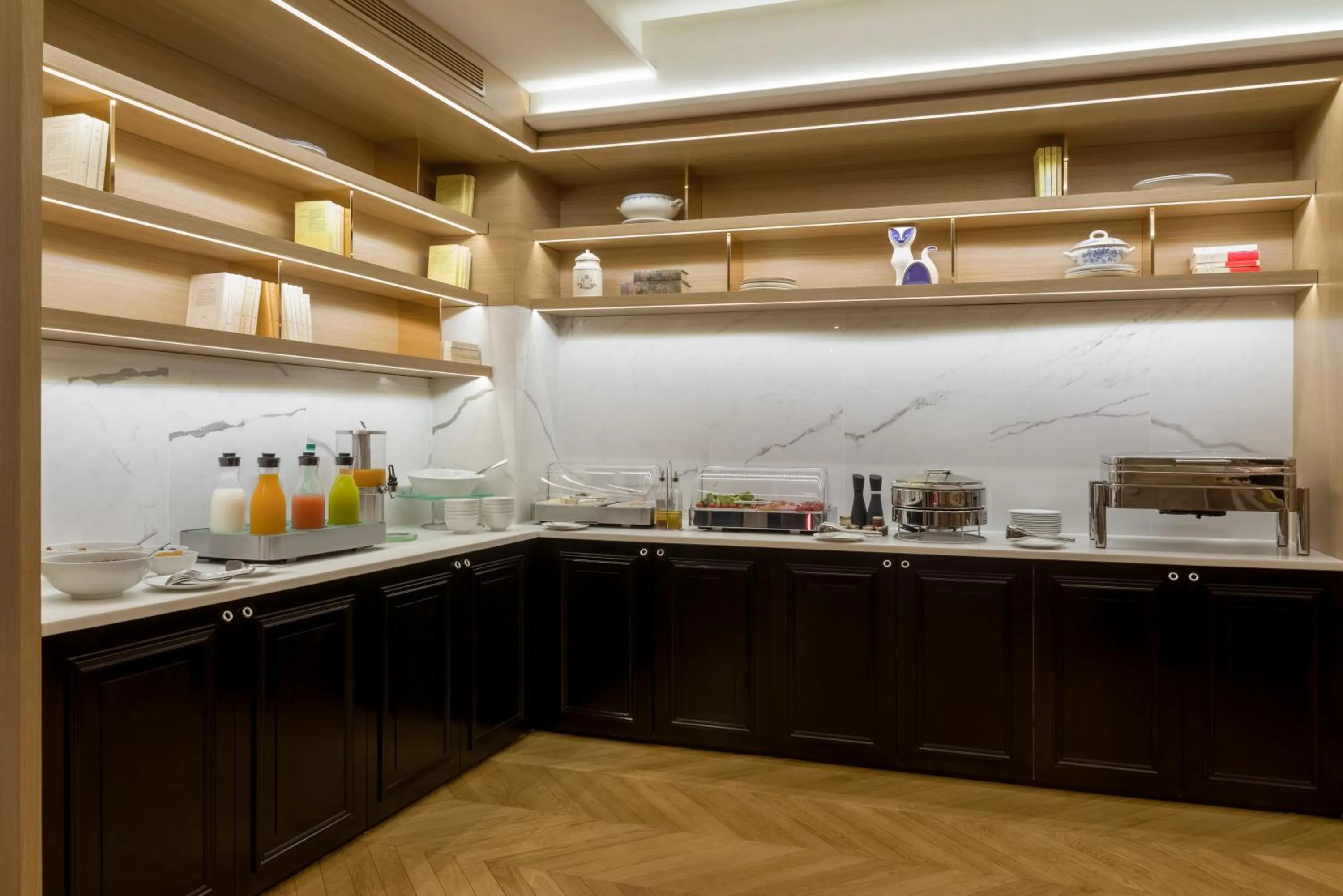 Buffet breakfast in Hotel 34B - Astotel