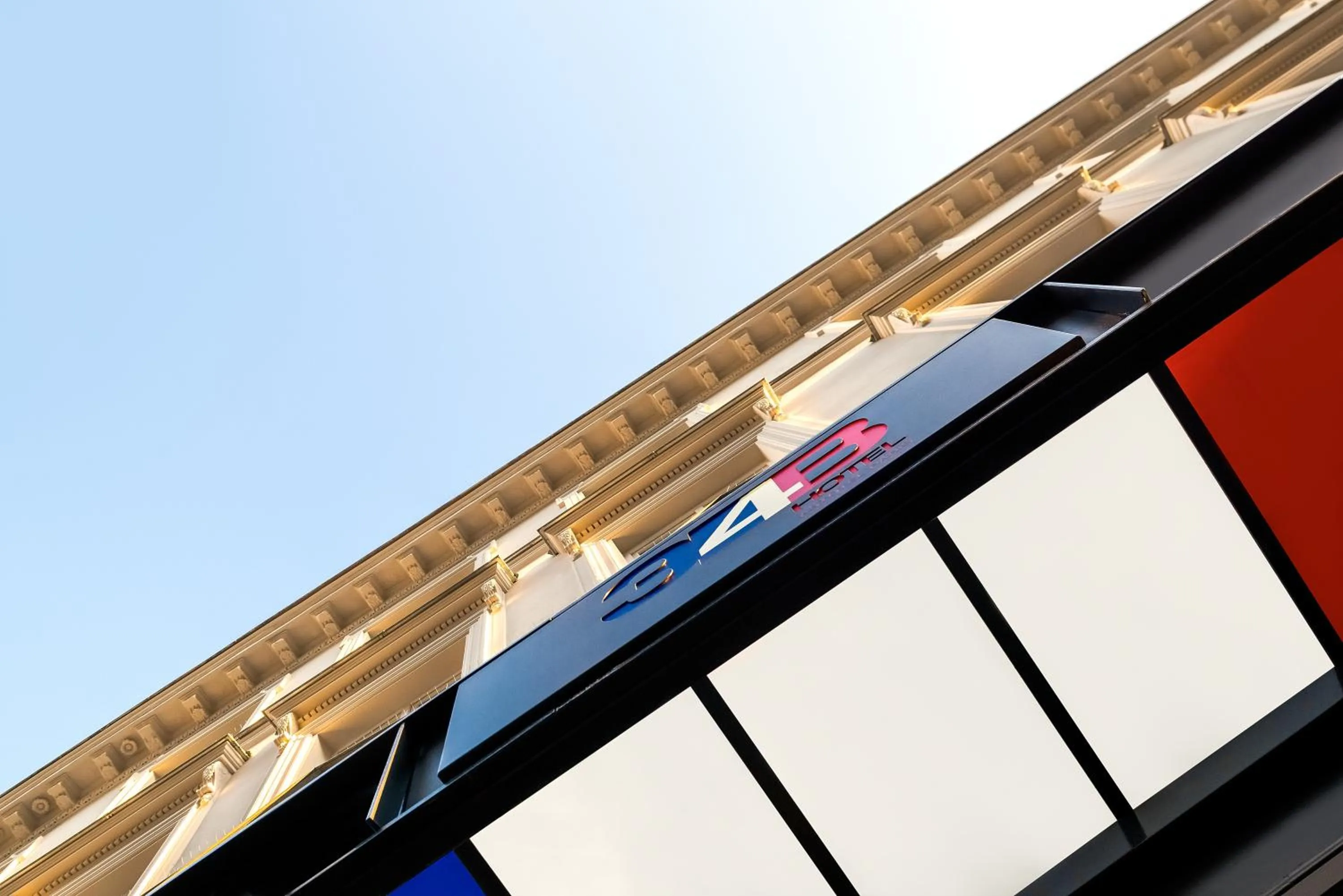 Facade/entrance in Hotel 34B - Astotel