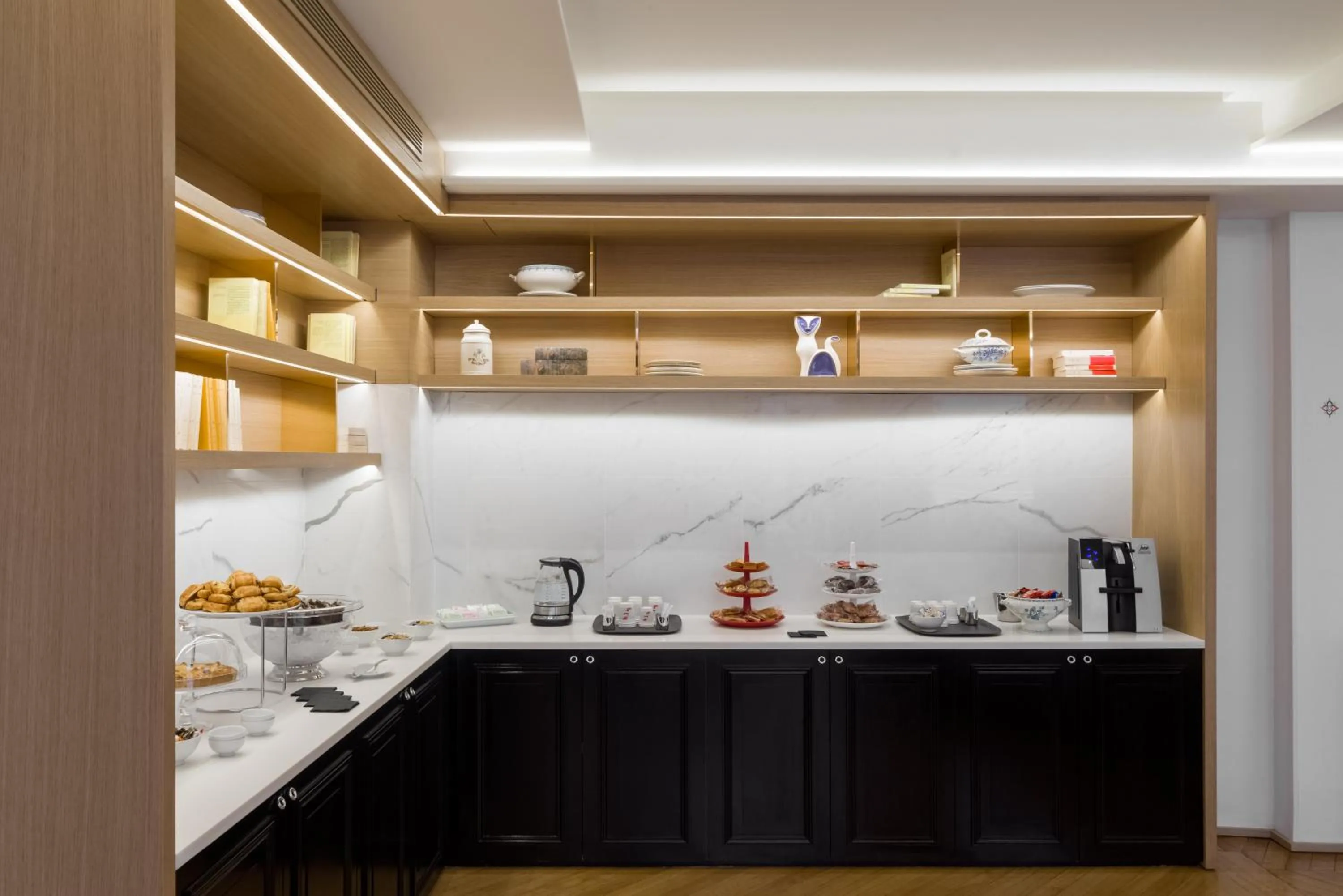 Food in Hotel 34B - Astotel