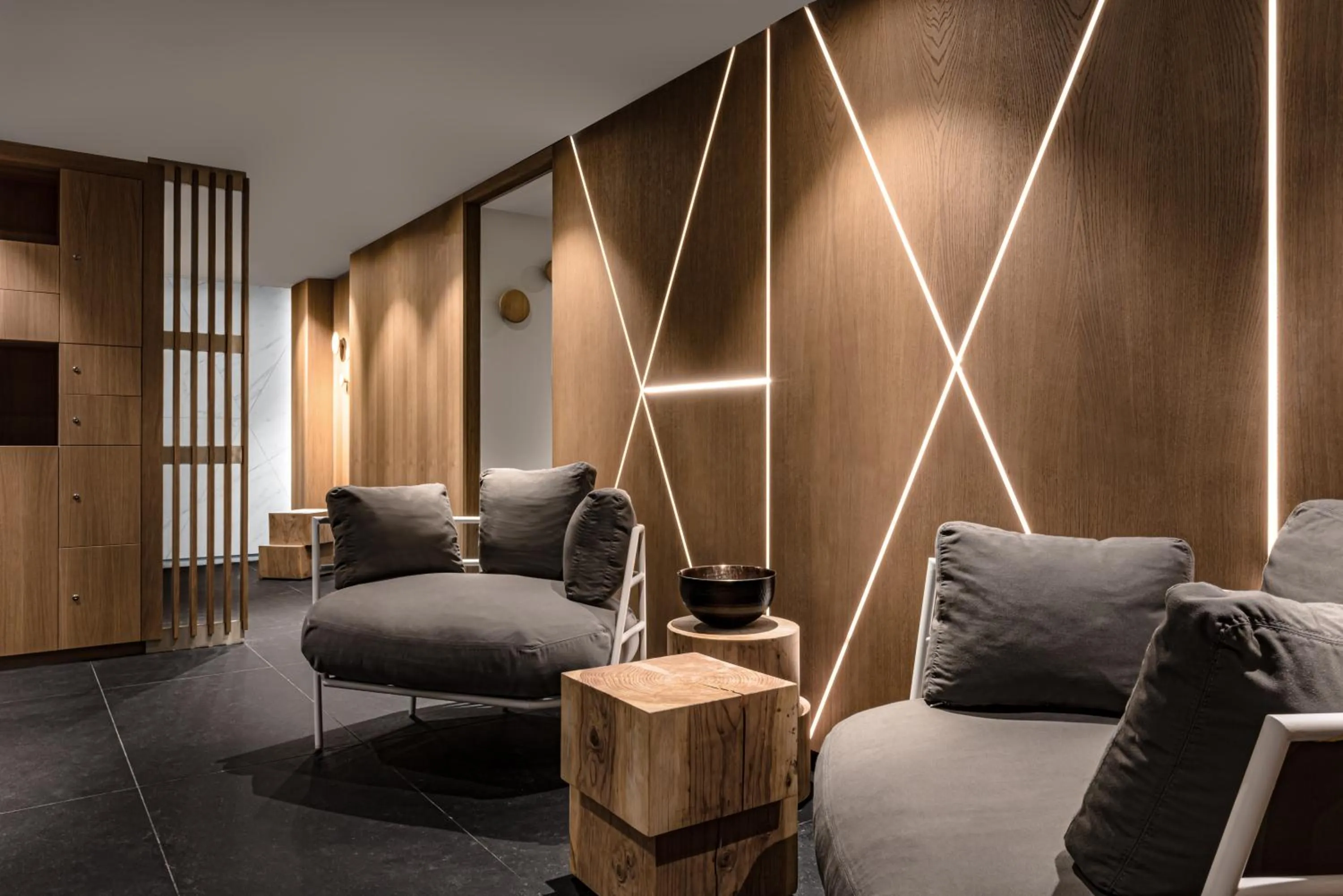 Sauna in White 1921 Courchevel