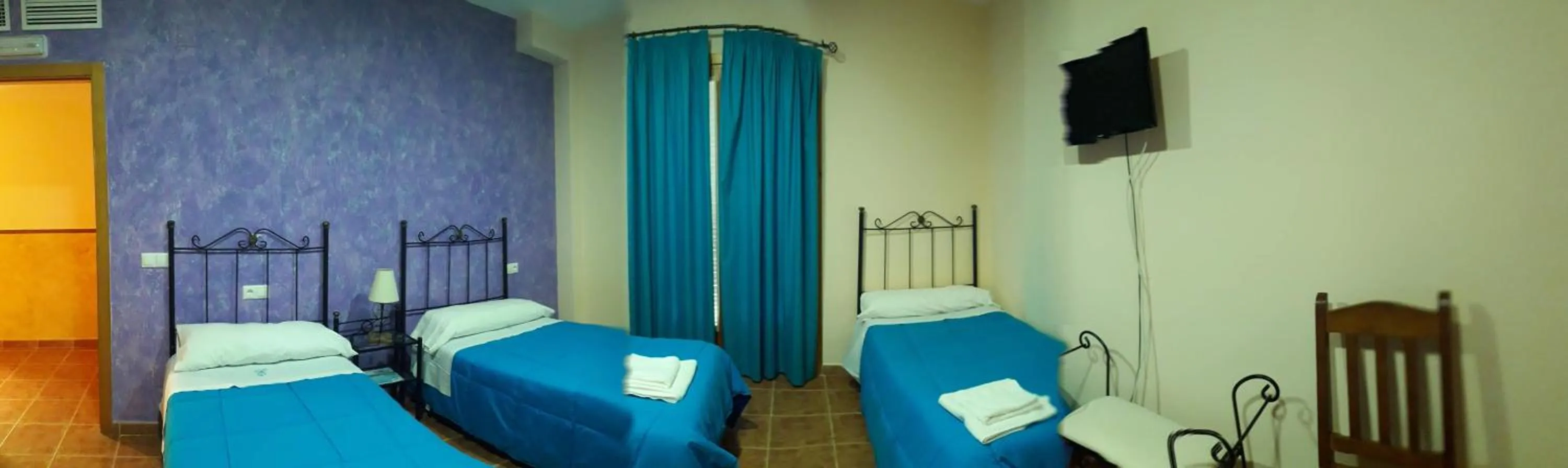 Bed in Casa Rural ENTRESIERRAS