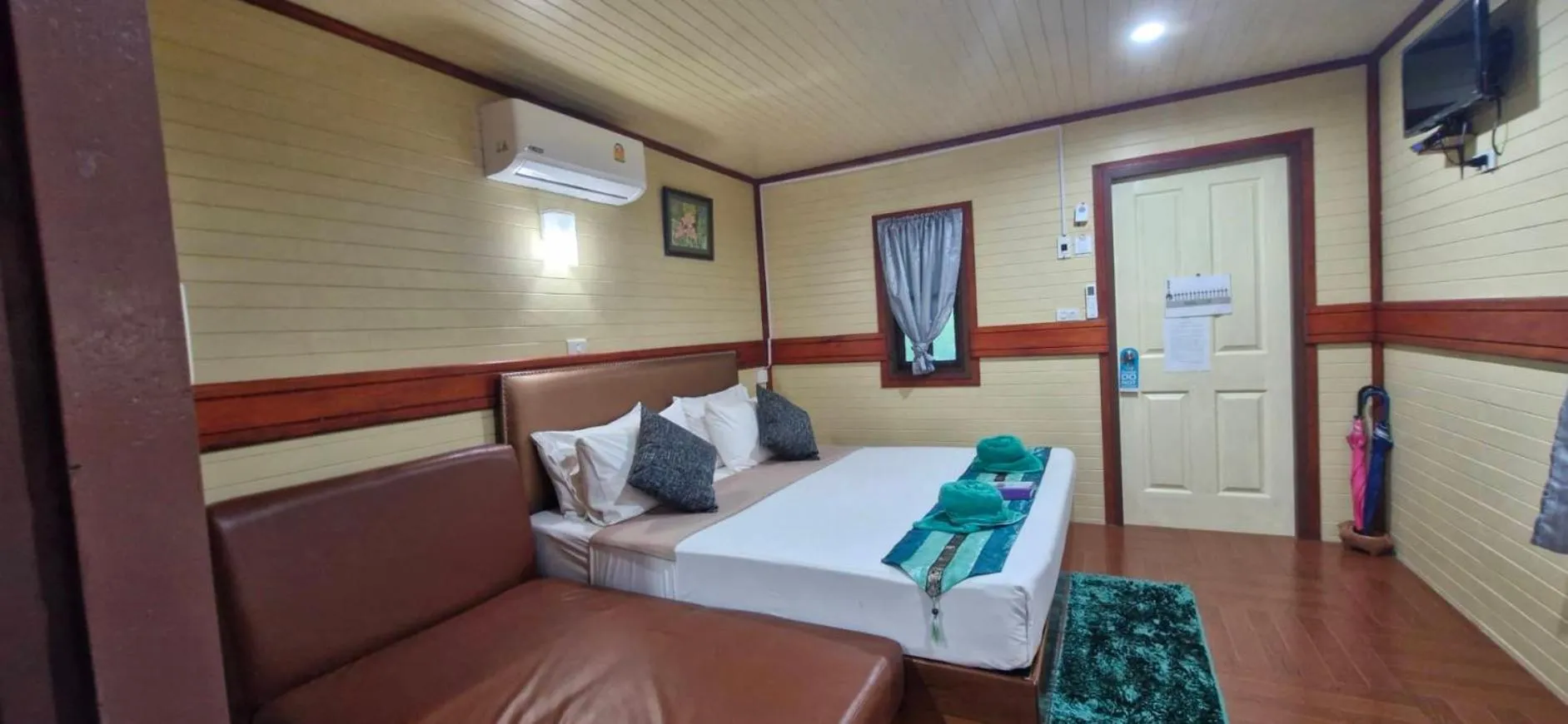 Bed in Khao Sok Royal Bamboo Lodges - SHA Certified