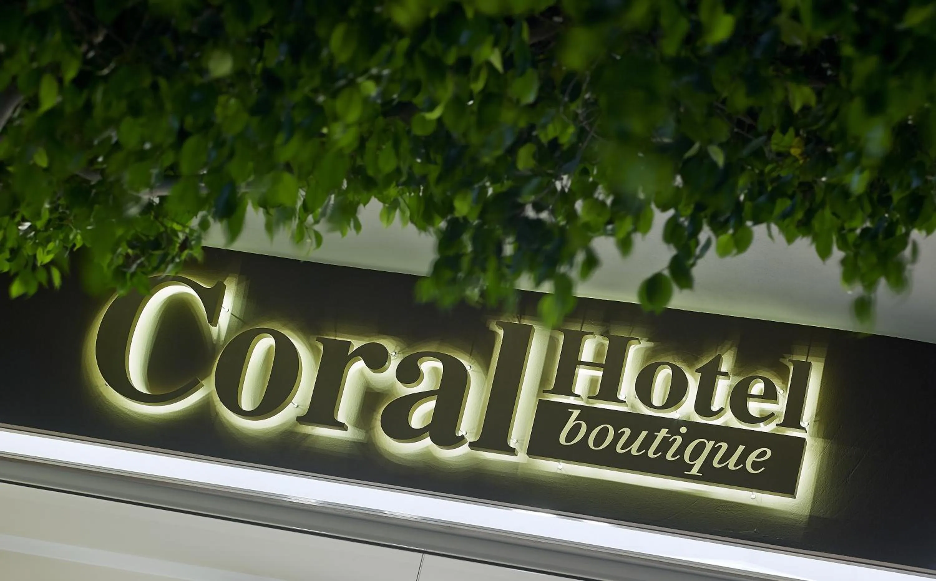Facade/entrance in Coral Hotel - Hotelia Hospitality Group