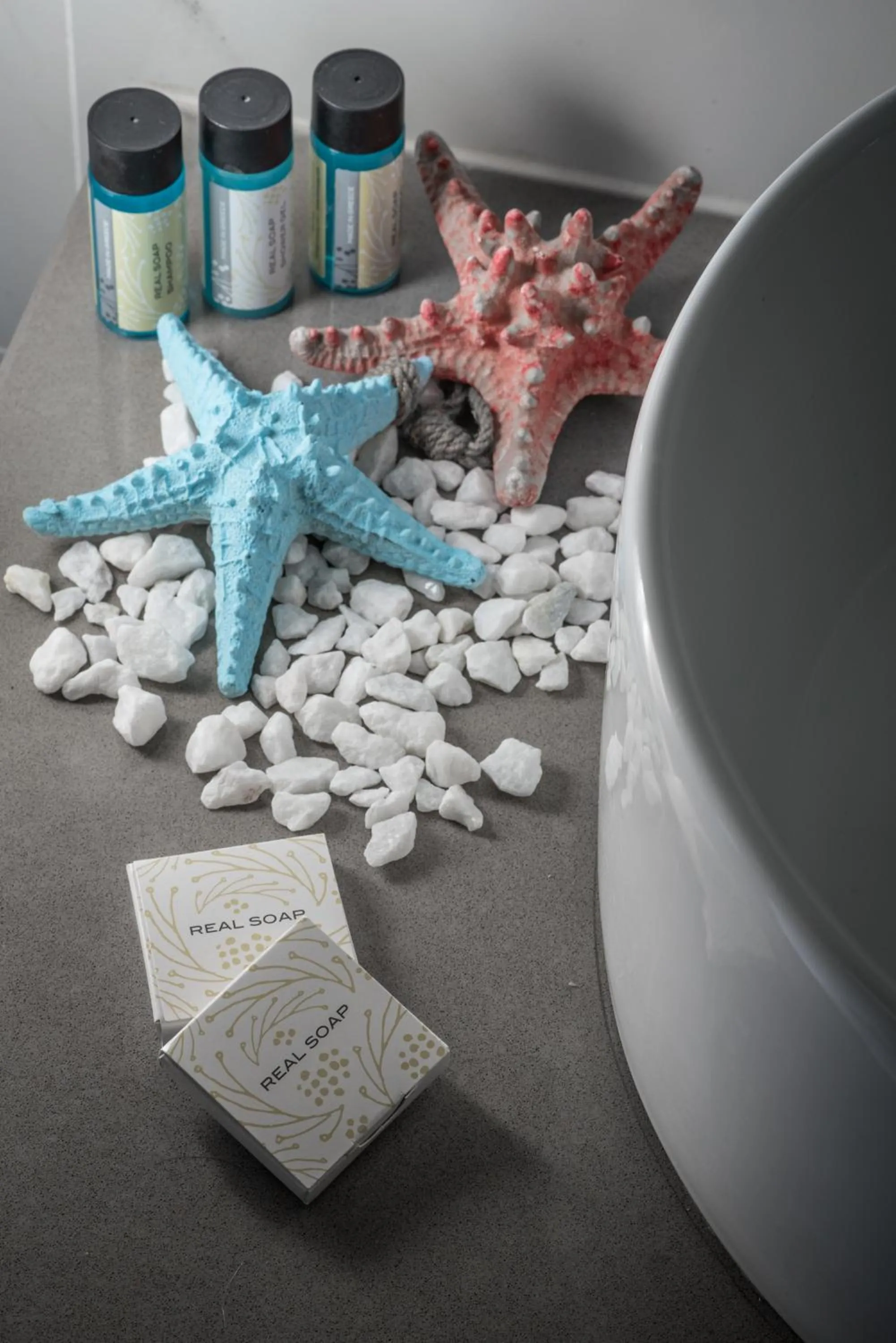 Bathroom in Coral Hotel - Hotelia Hospitality Group