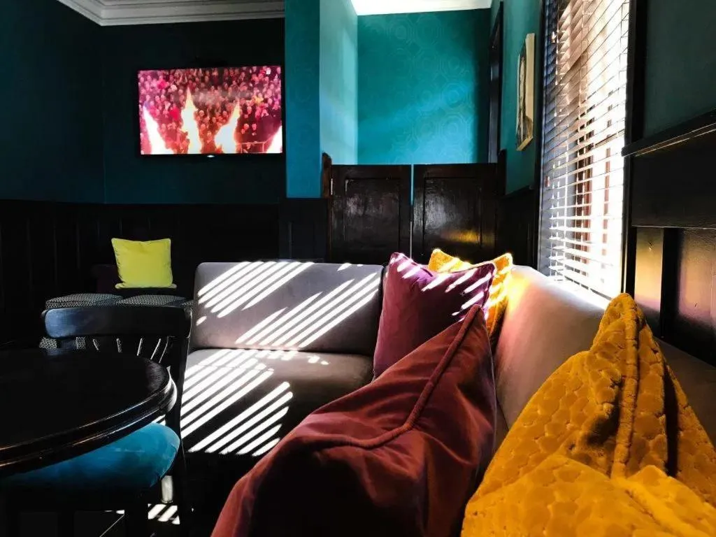 Communal lounge/ TV room in The Duke of Bedford