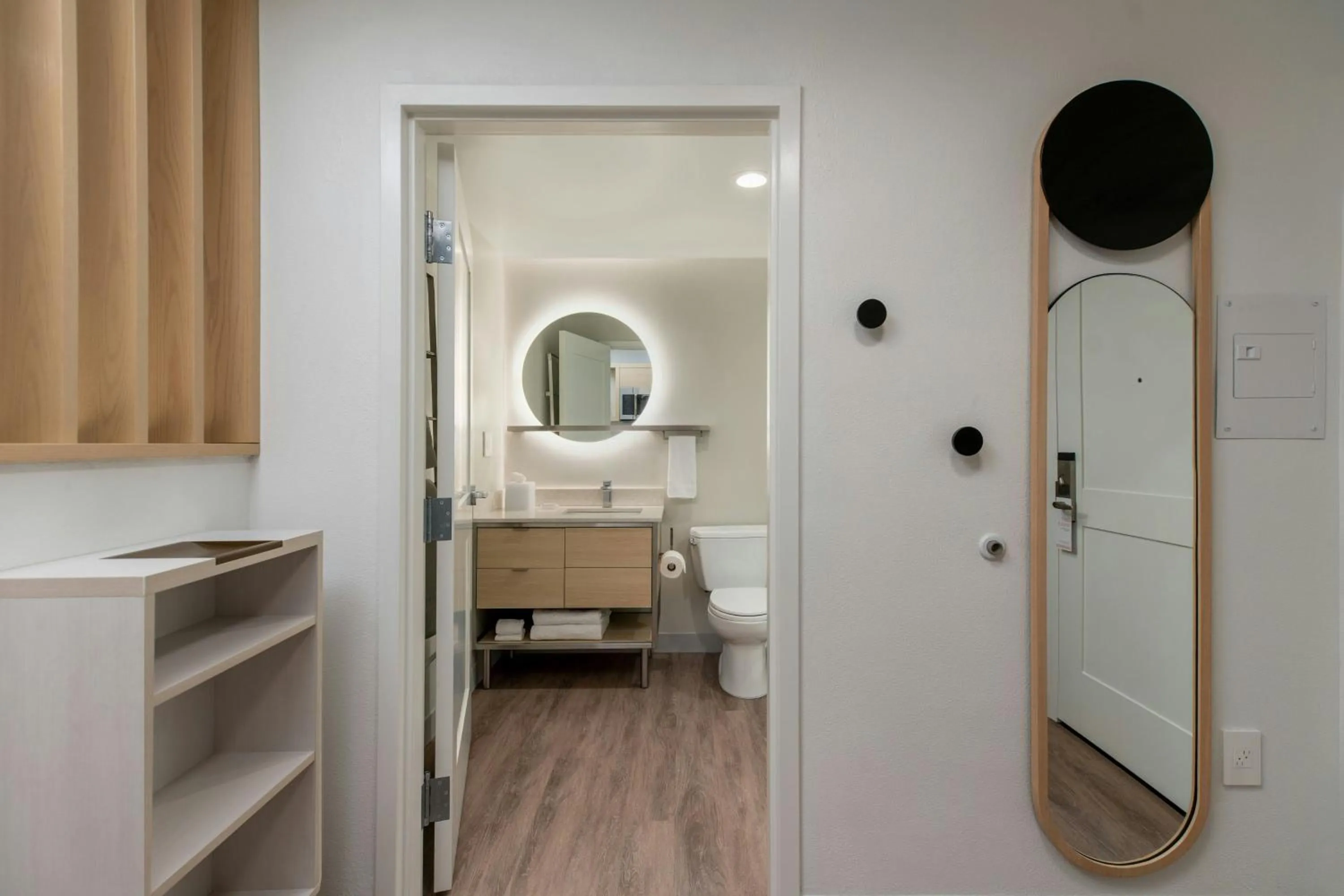 Bathroom, Bed in TownePlace Suites by Marriott Corbin