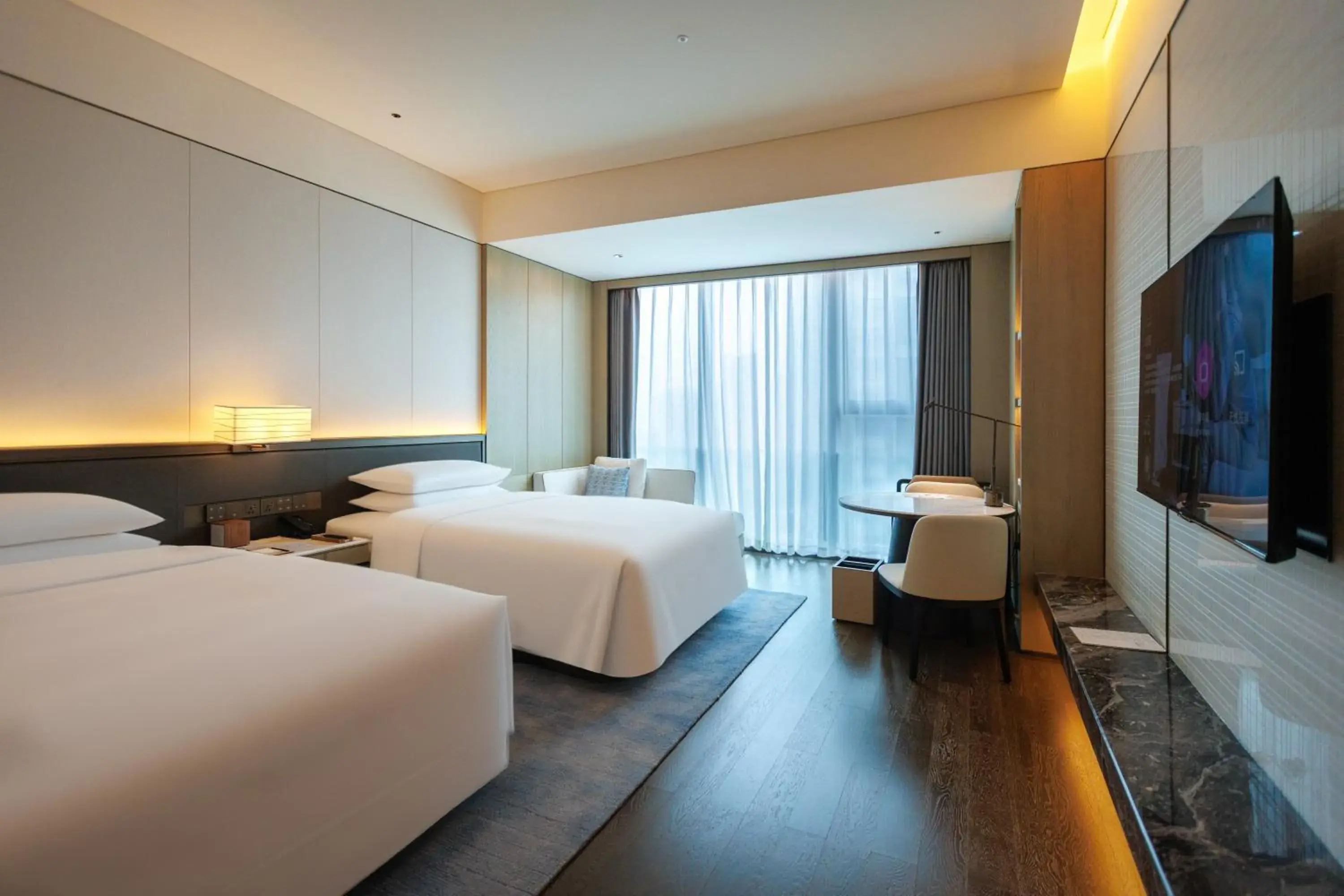 Deluxe Twin Room with City View in Xi'an Marriott Hotel High-Tech Zone Deluxe Twin Room with City View in Xi'an Marriott Hotel High-Tech Zone