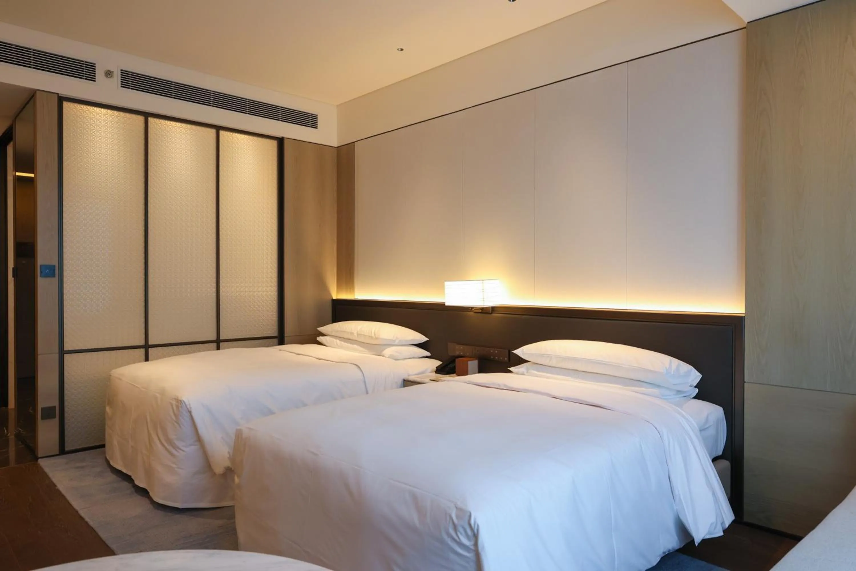 Bedroom, Bed in Xi'an Marriott Hotel High-Tech Zone