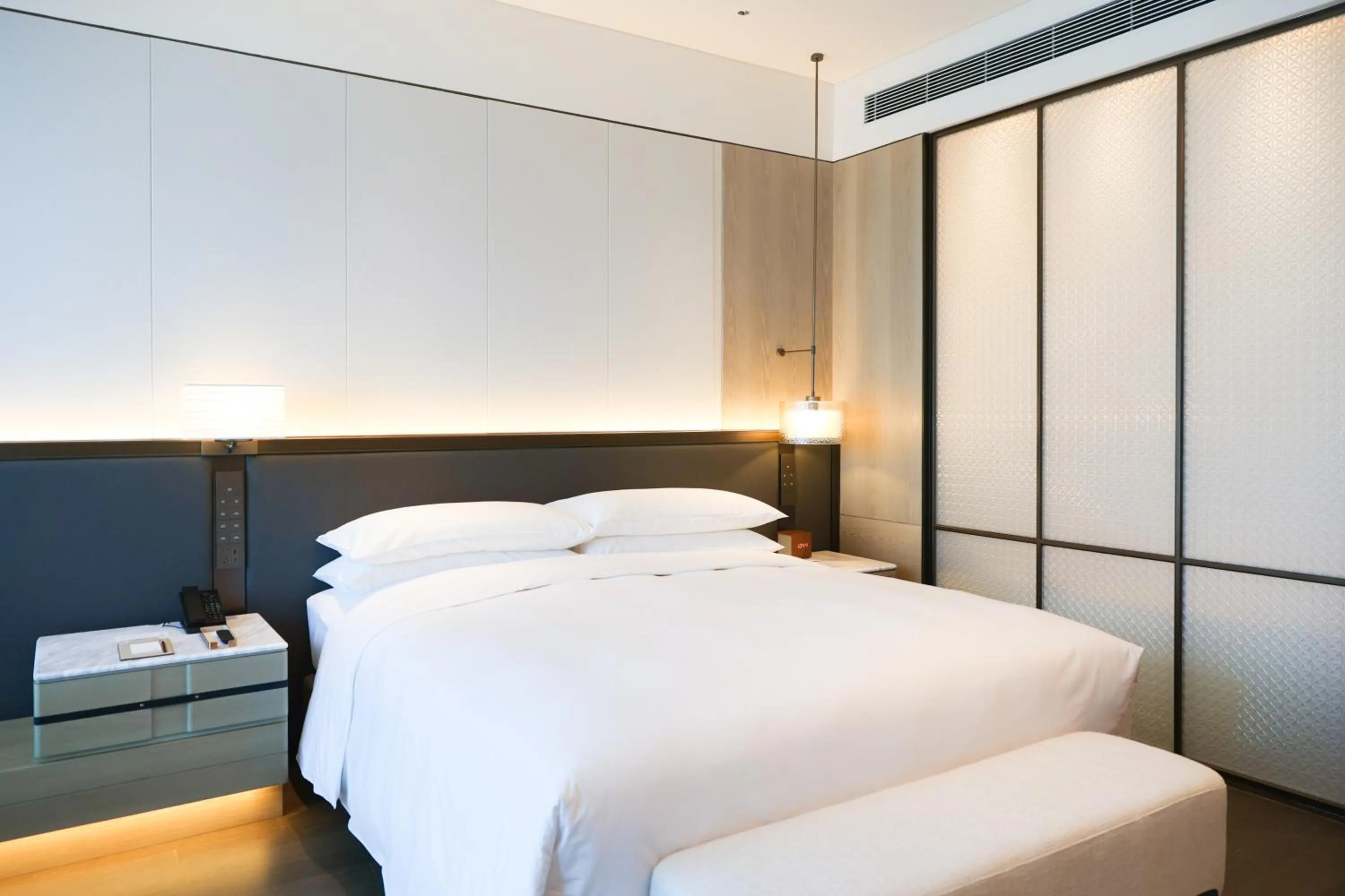 Bedroom, Bed in Xi'an Marriott Hotel High-Tech Zone