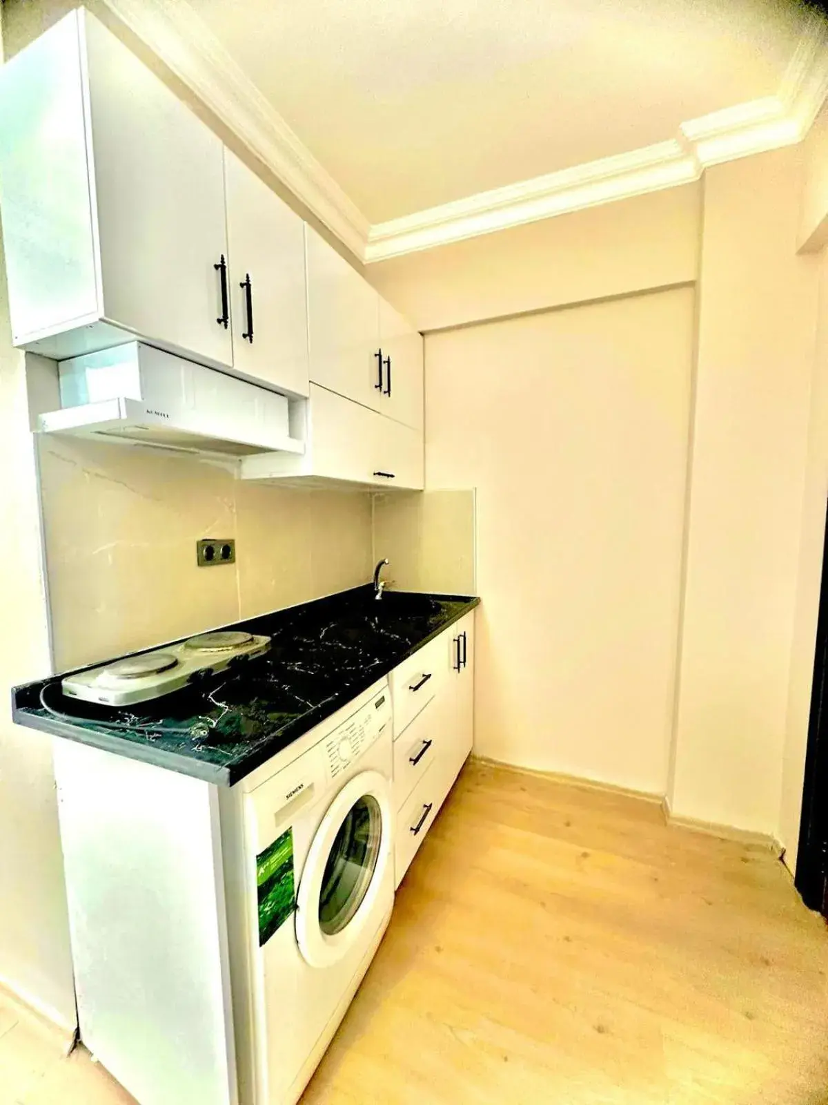 Family Room with Balcony in Grand Lavin Hotel Family Room with Balcony in Grand Lavin Hotel