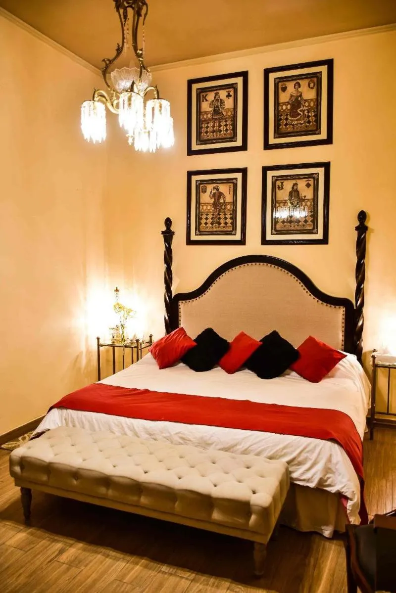 Photo of the whole room, Bed in Hotel Boutique Casa del Jardín Aguascalientes