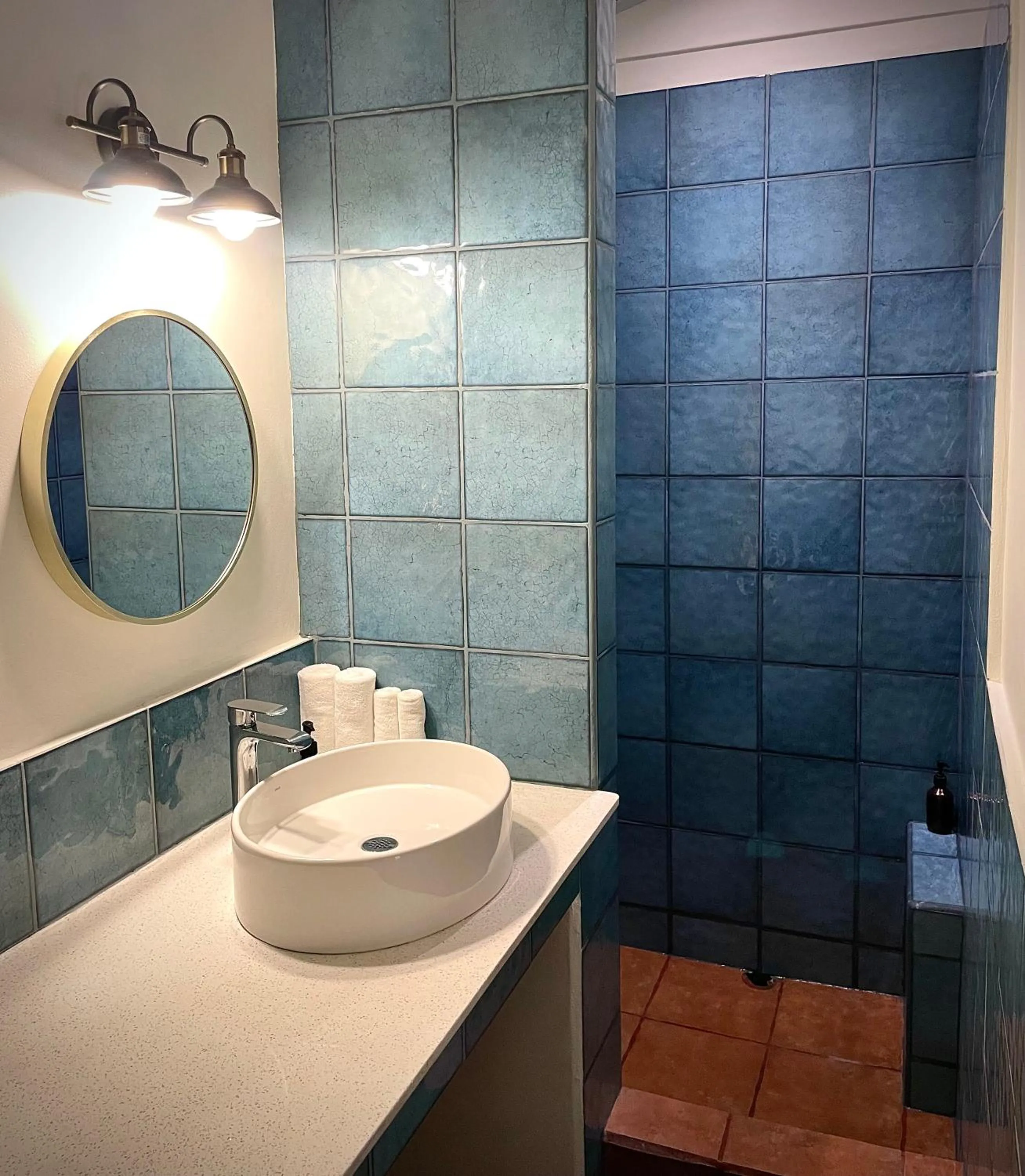 Bathroom in Rio Lindo Hotel