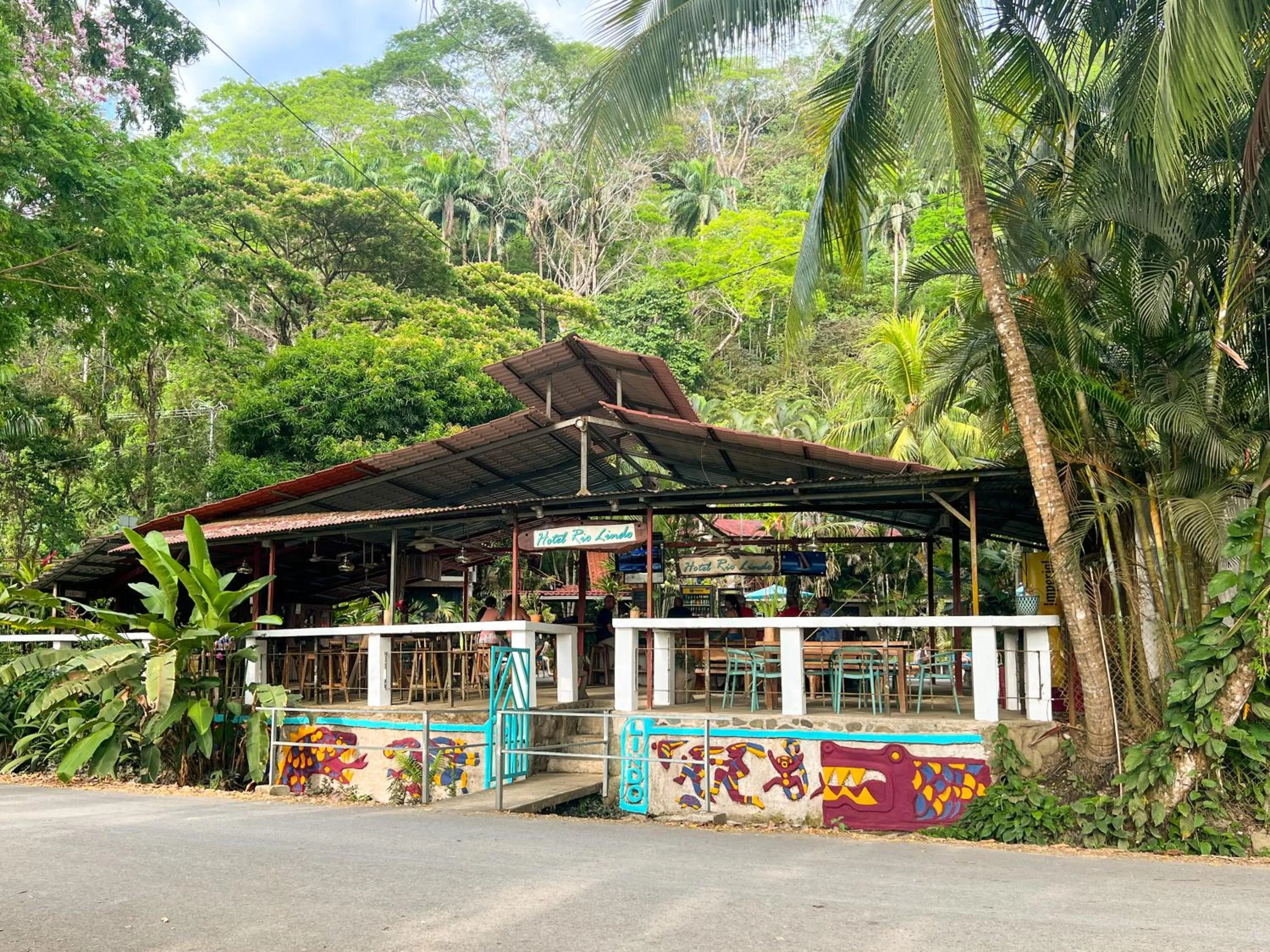 Property building in Rio Lindo Hotel