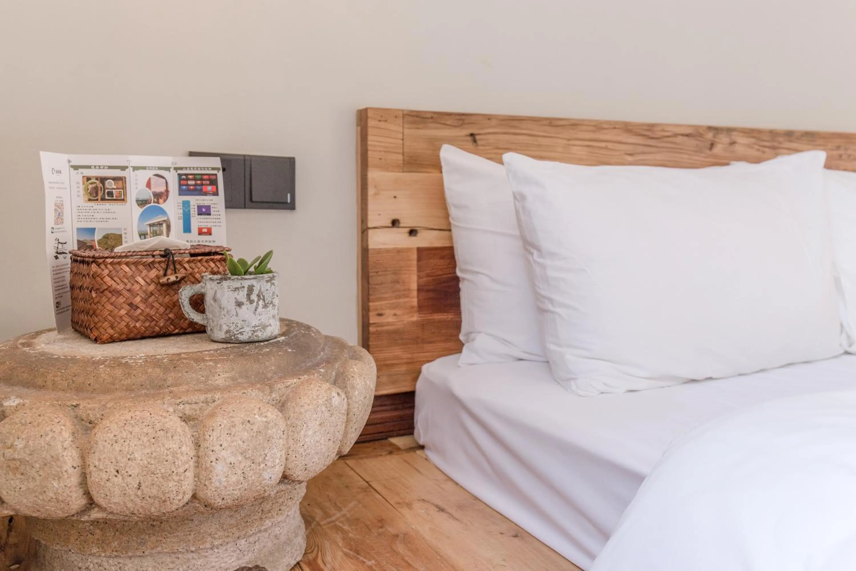 bunk bed, Bed in Zen Tea House Seven Stars Park