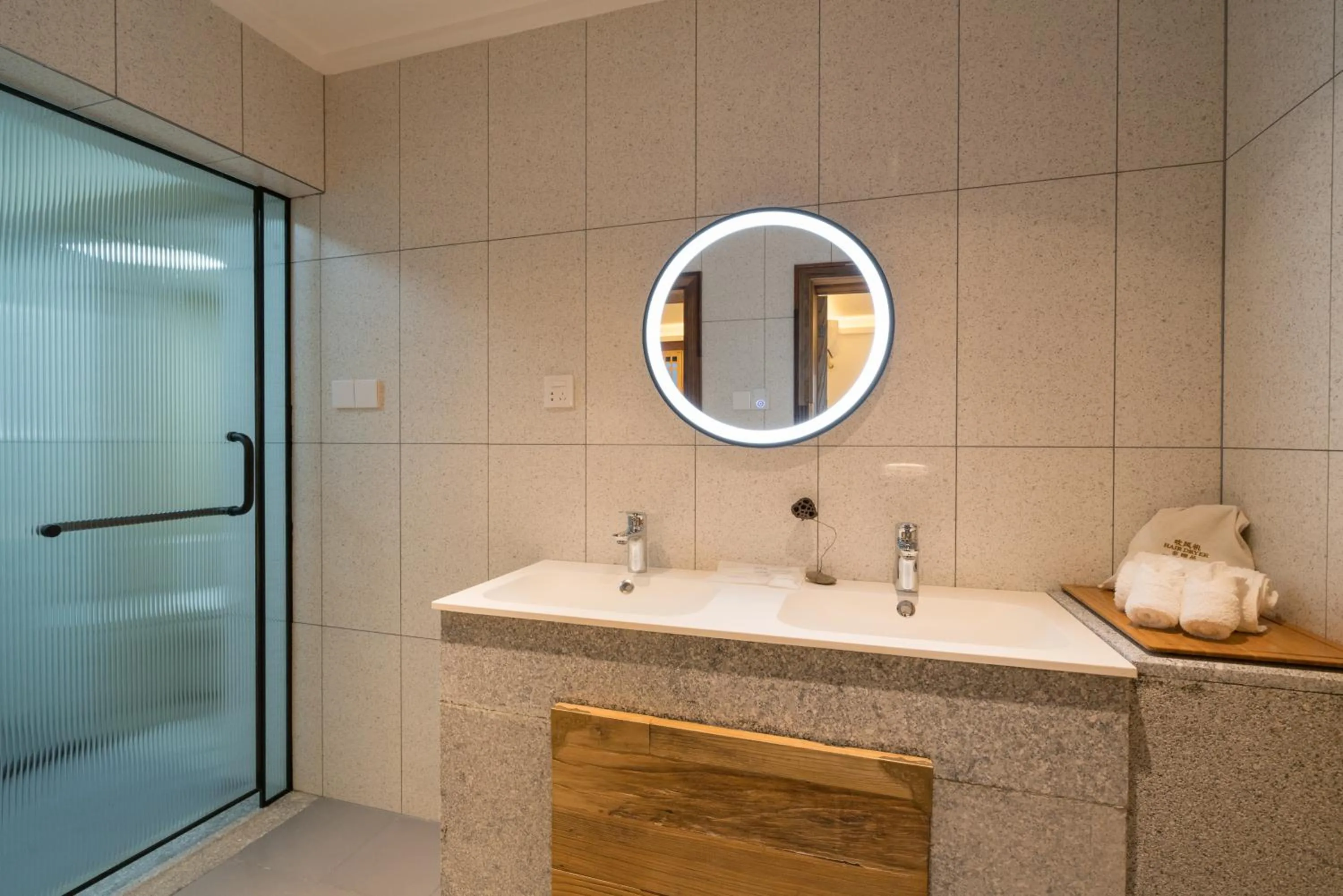 Bathroom in Zen Tea House Seven Stars Park