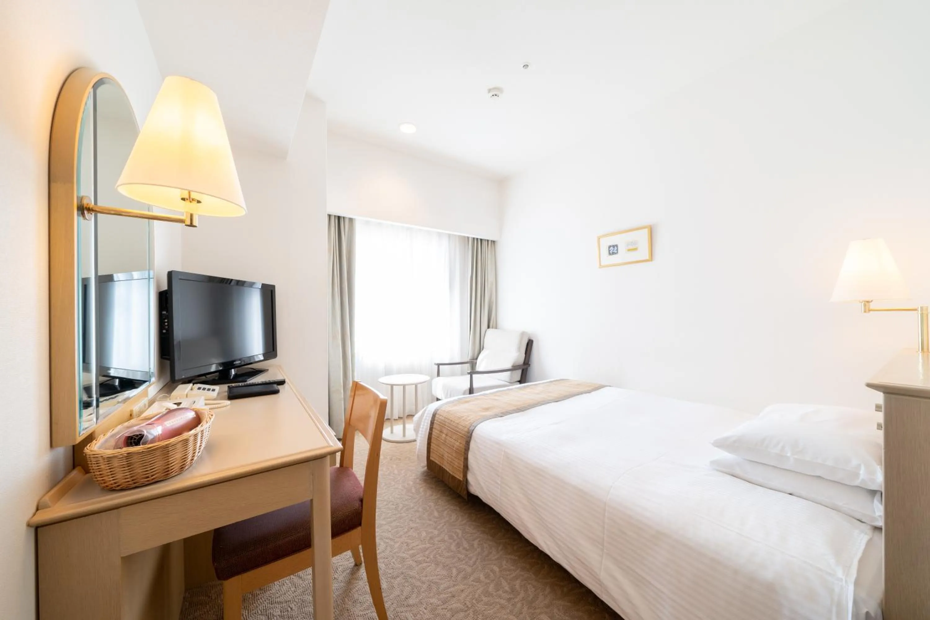 Photo of the whole room, Bed in Hotel Terrace The Square Hitachi