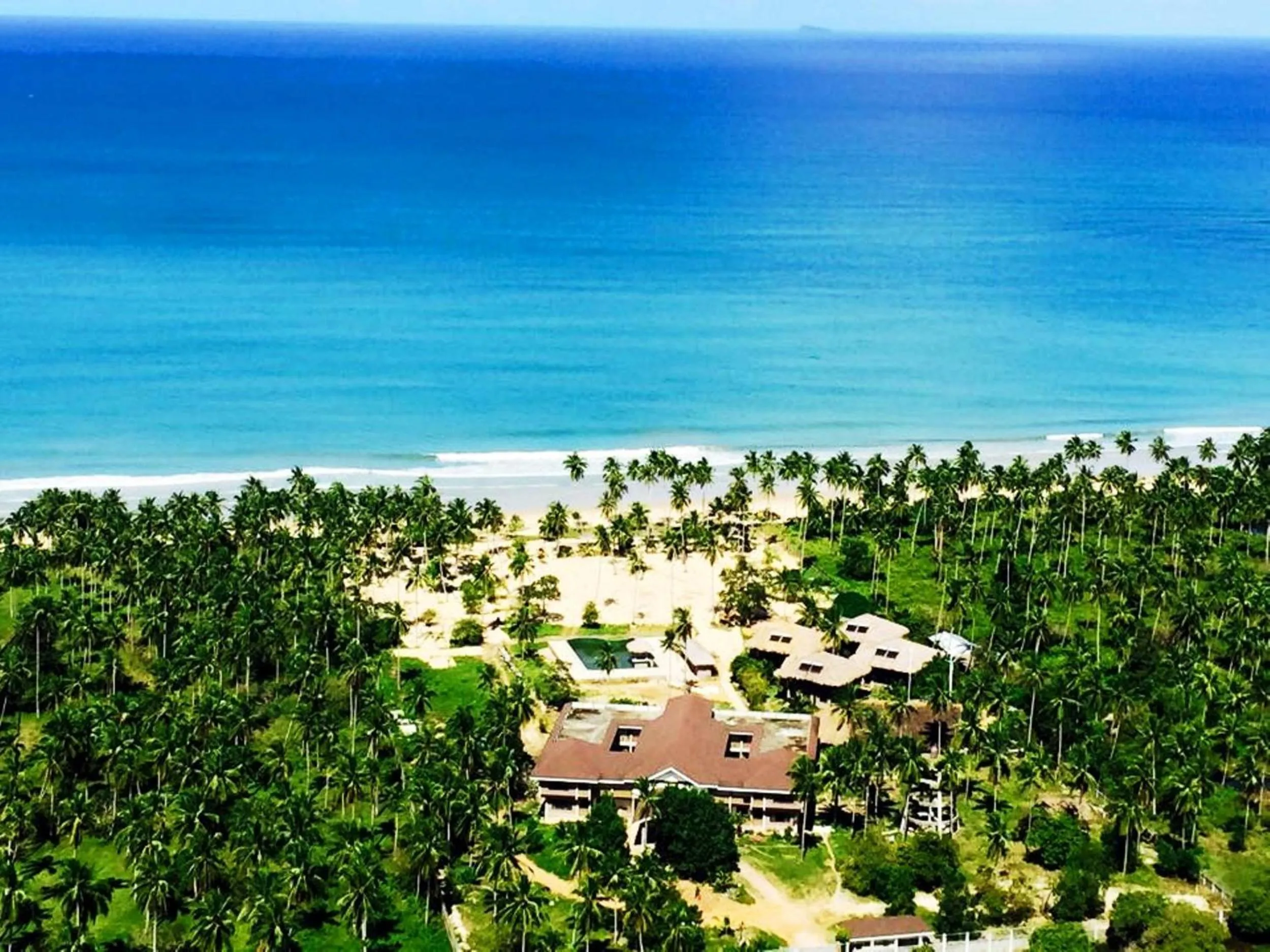 Property building in Club Agutaya