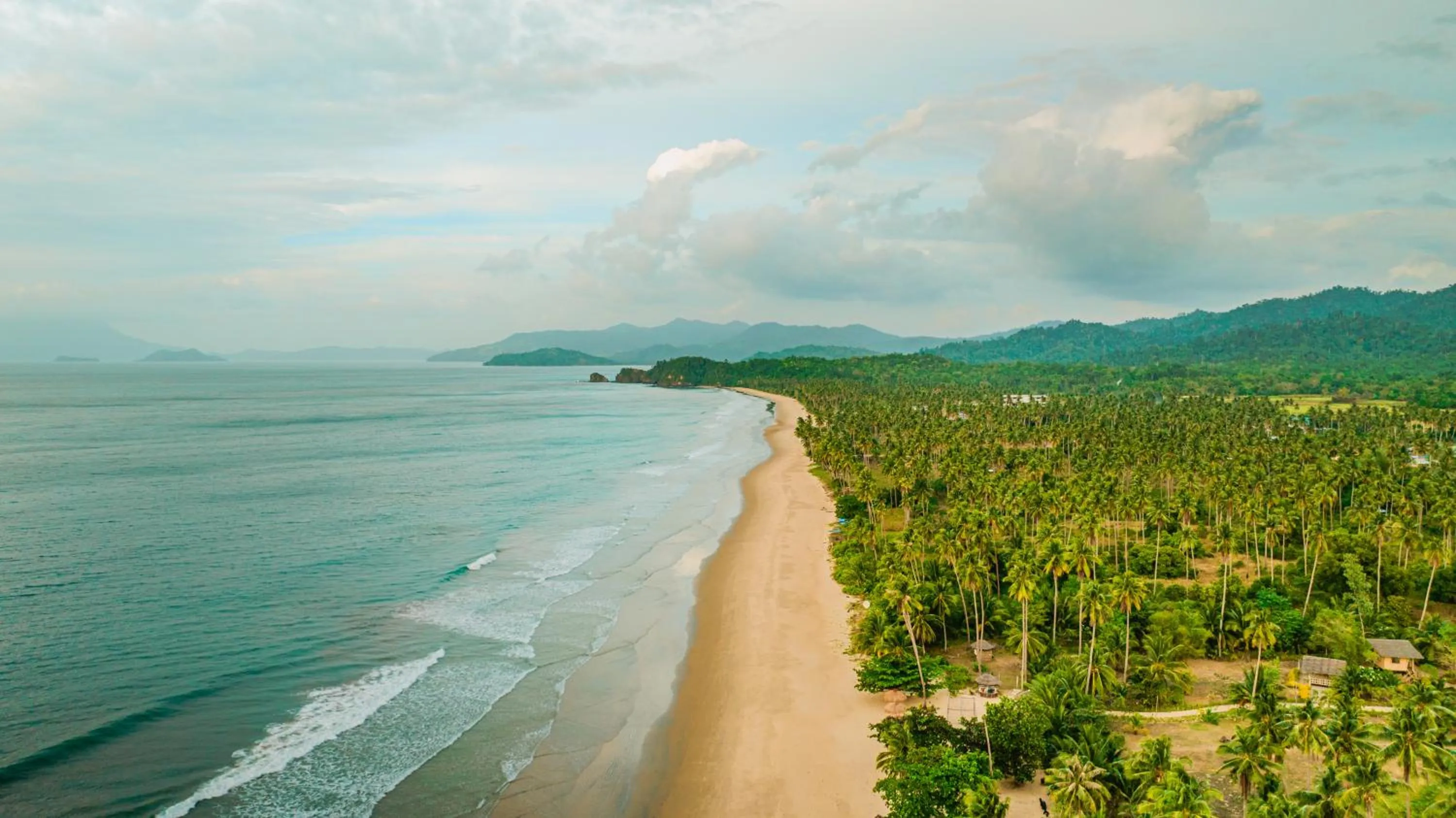 Beach in Club Agutaya