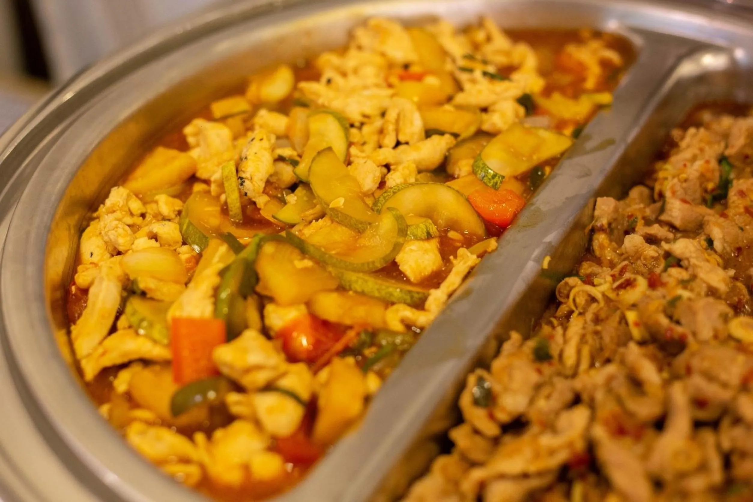 Food and drinks in Koranaree Courtyard Boutique Hotel