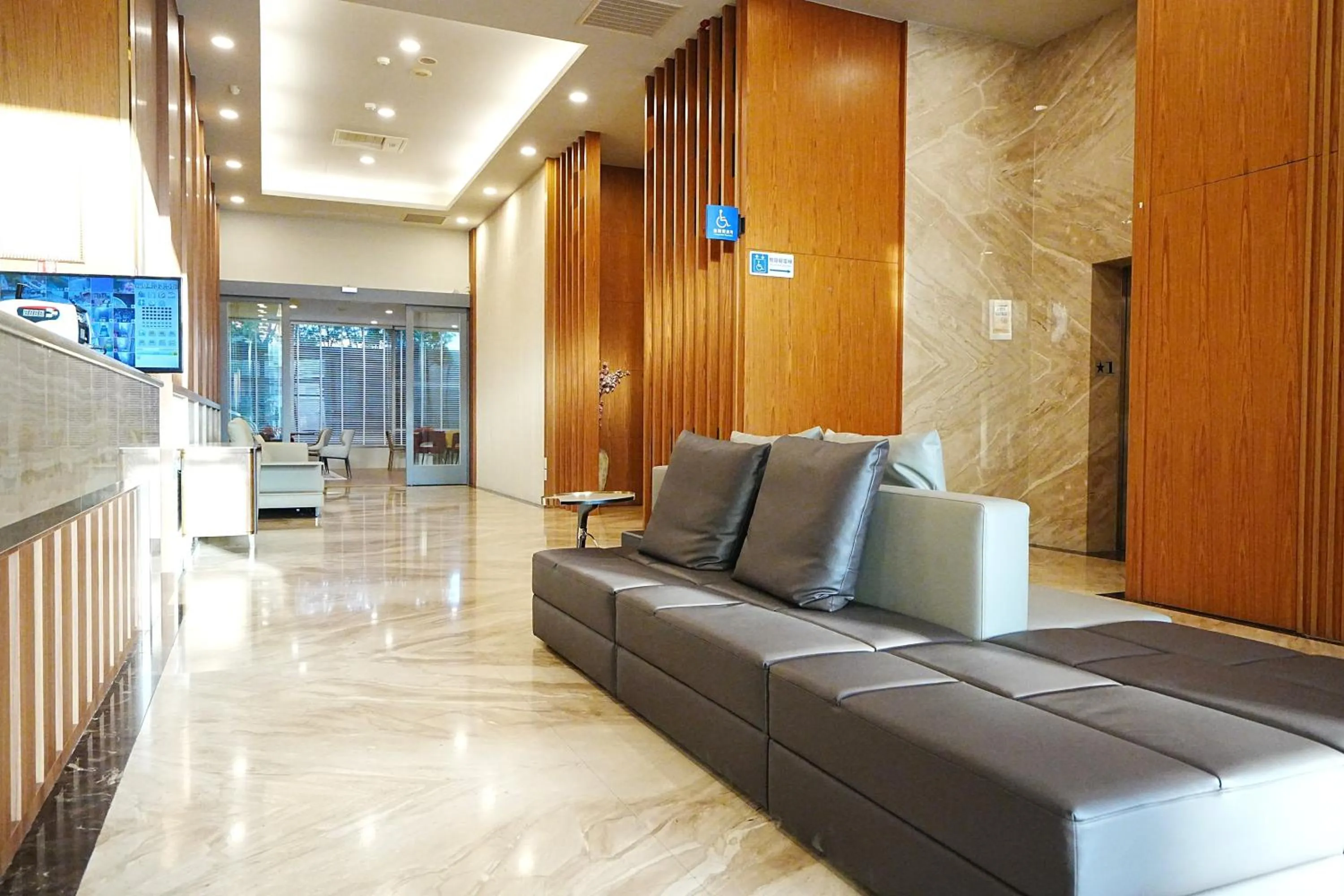 Lobby or reception in York Hotel
