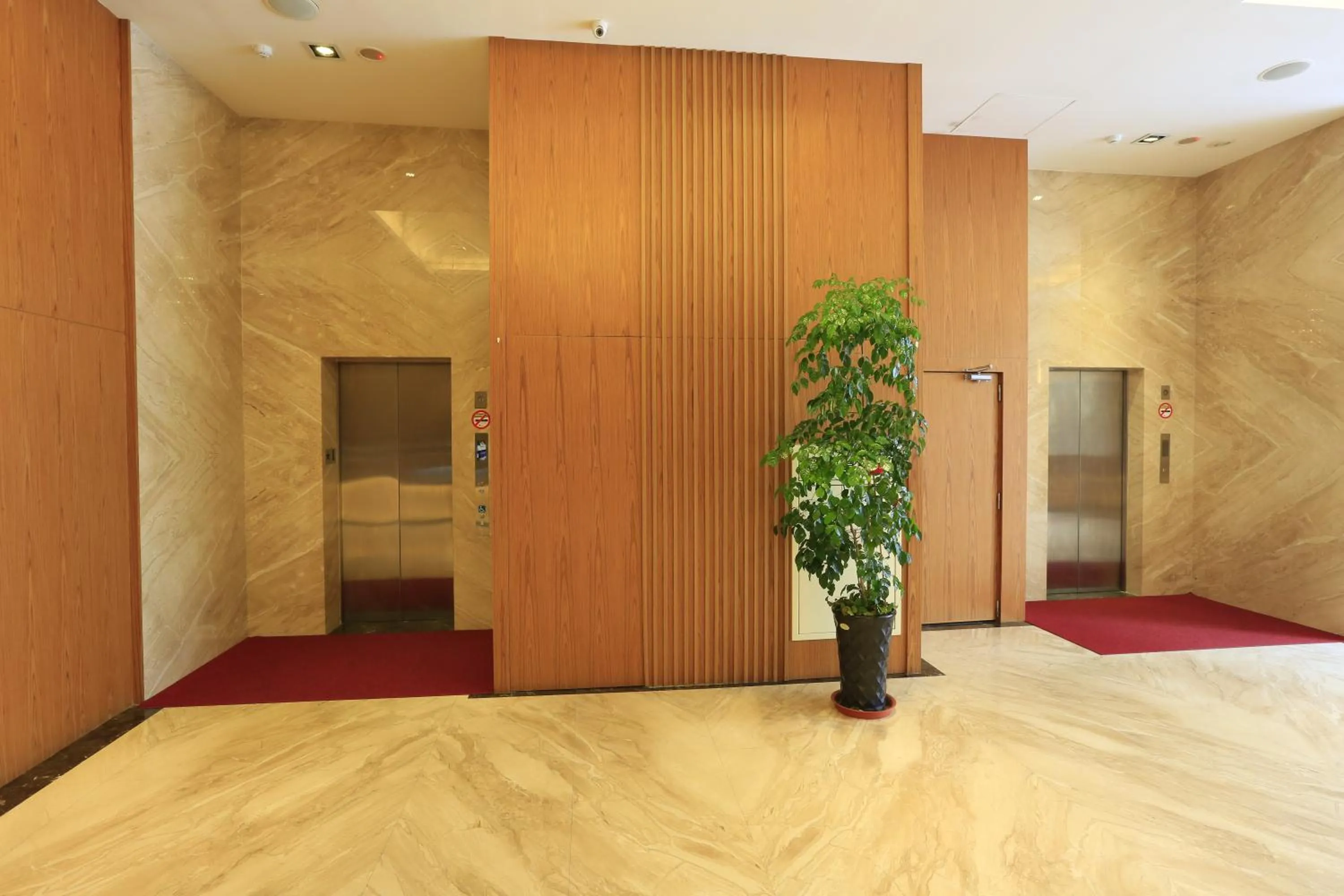 Lobby or reception in York Hotel