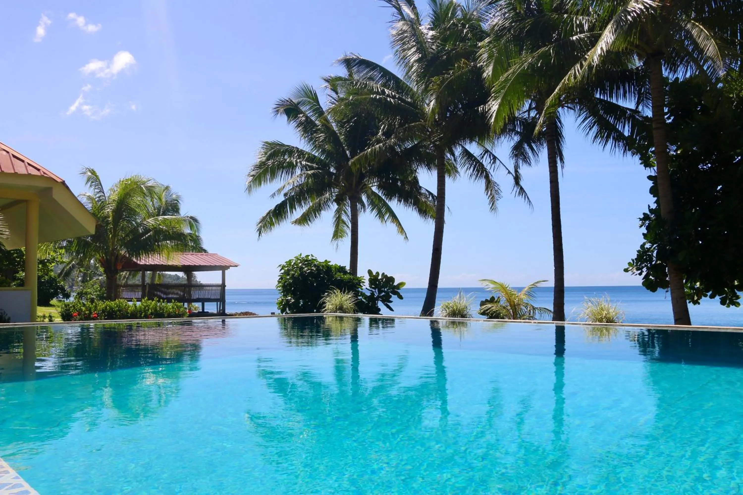 Swimming pool in Pintuyan Dive Resort