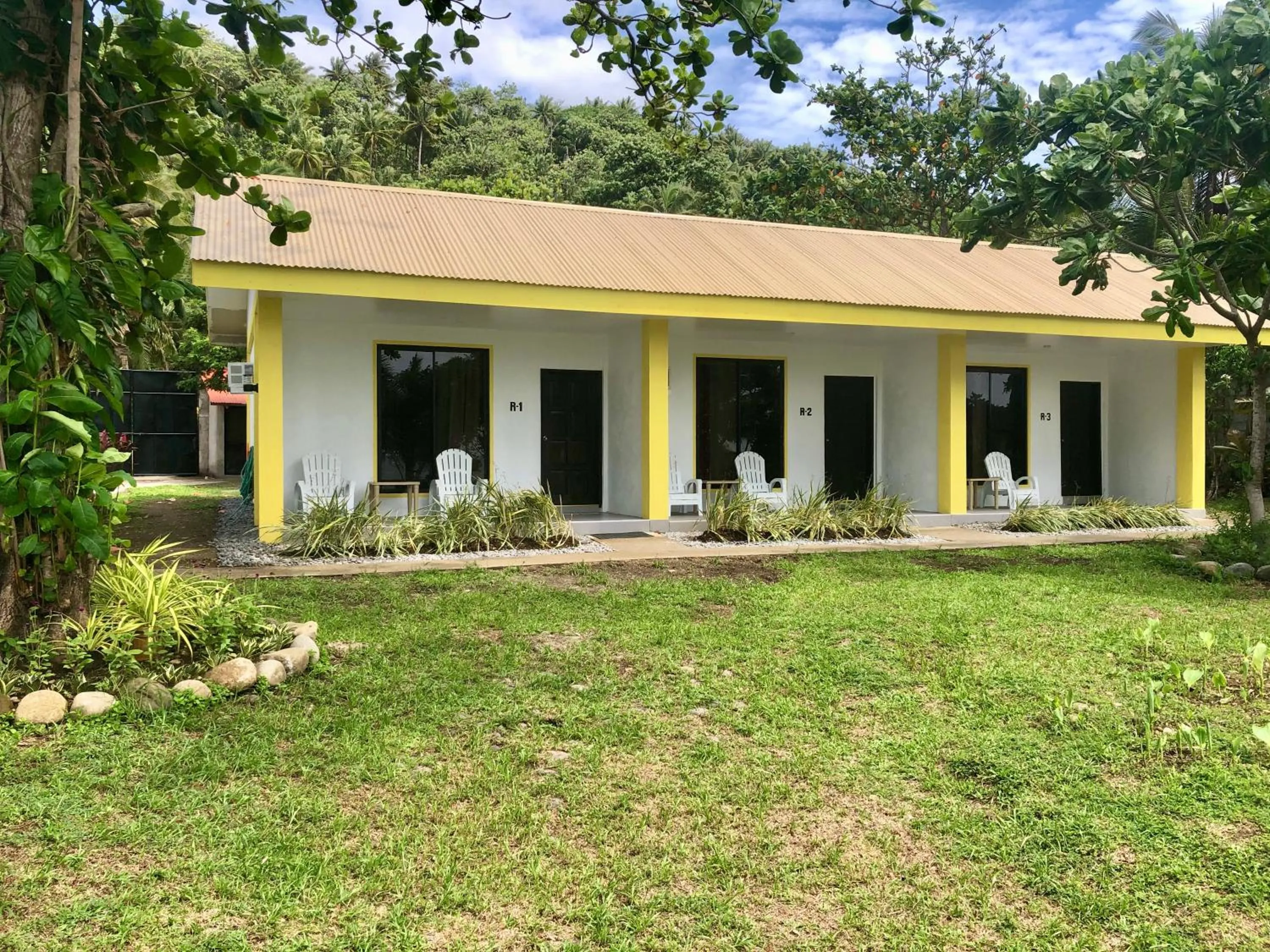Property building in Pintuyan Dive Resort