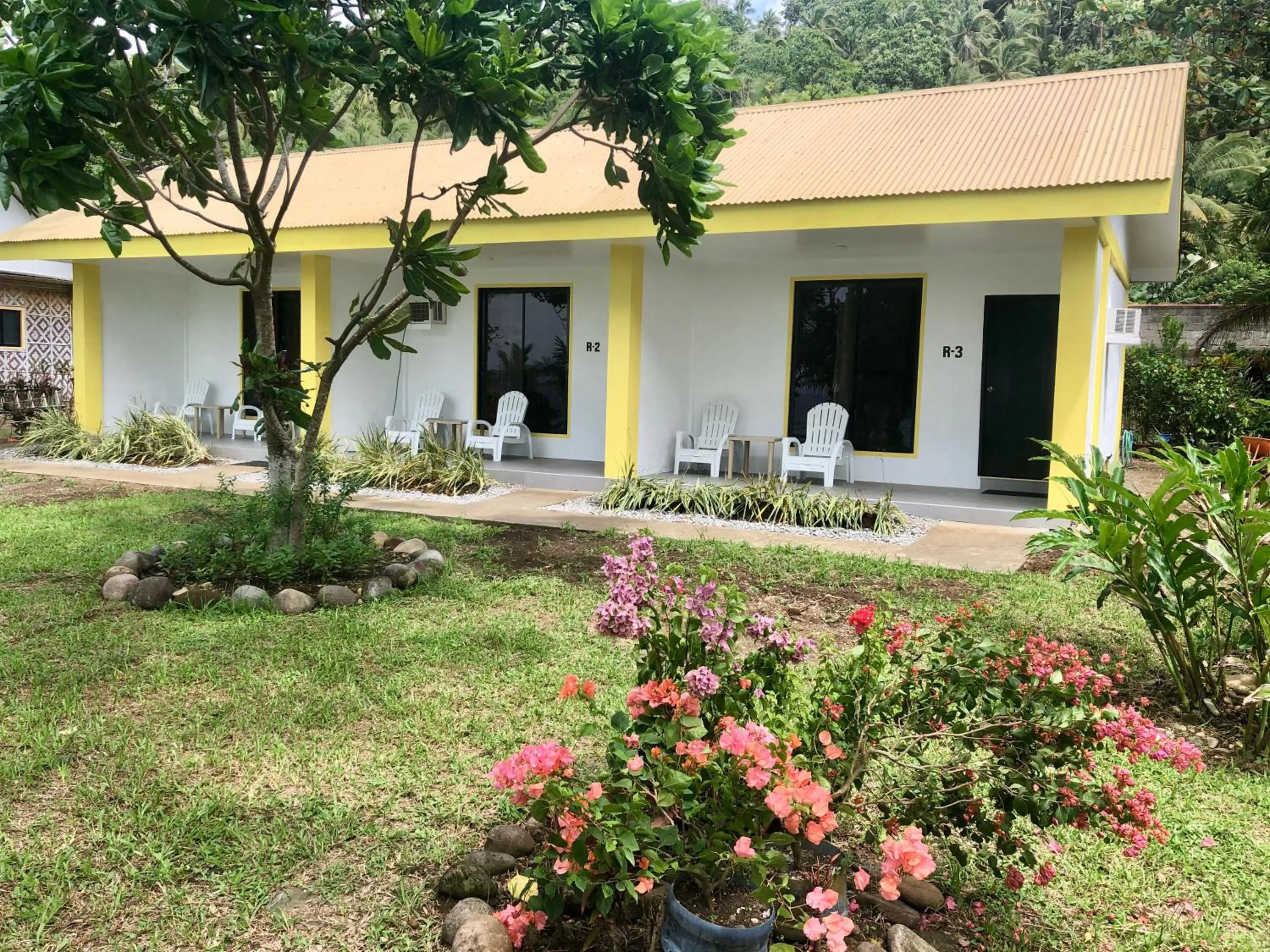 Property building in Pintuyan Dive Resort