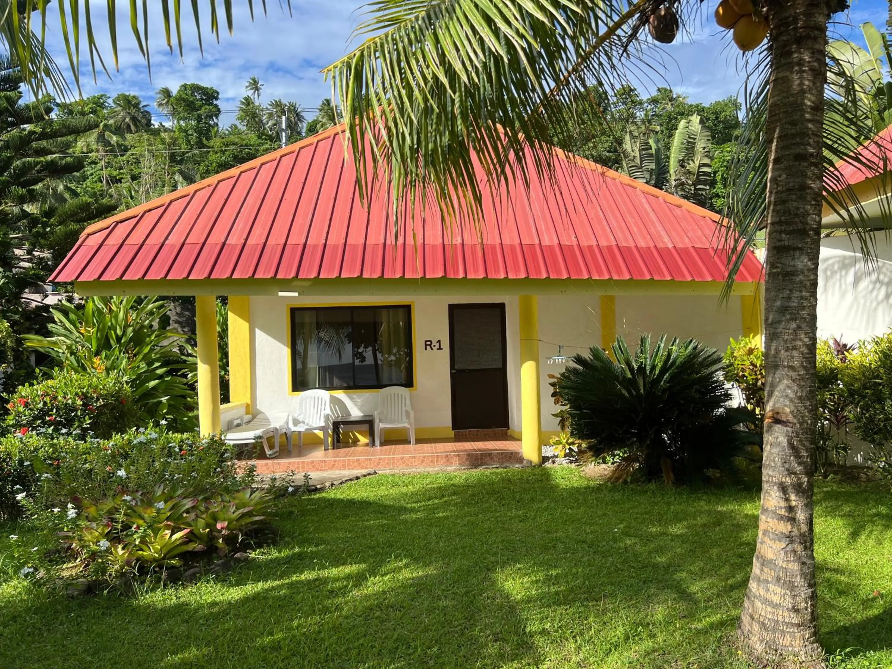 Pintuyan Dive Resort