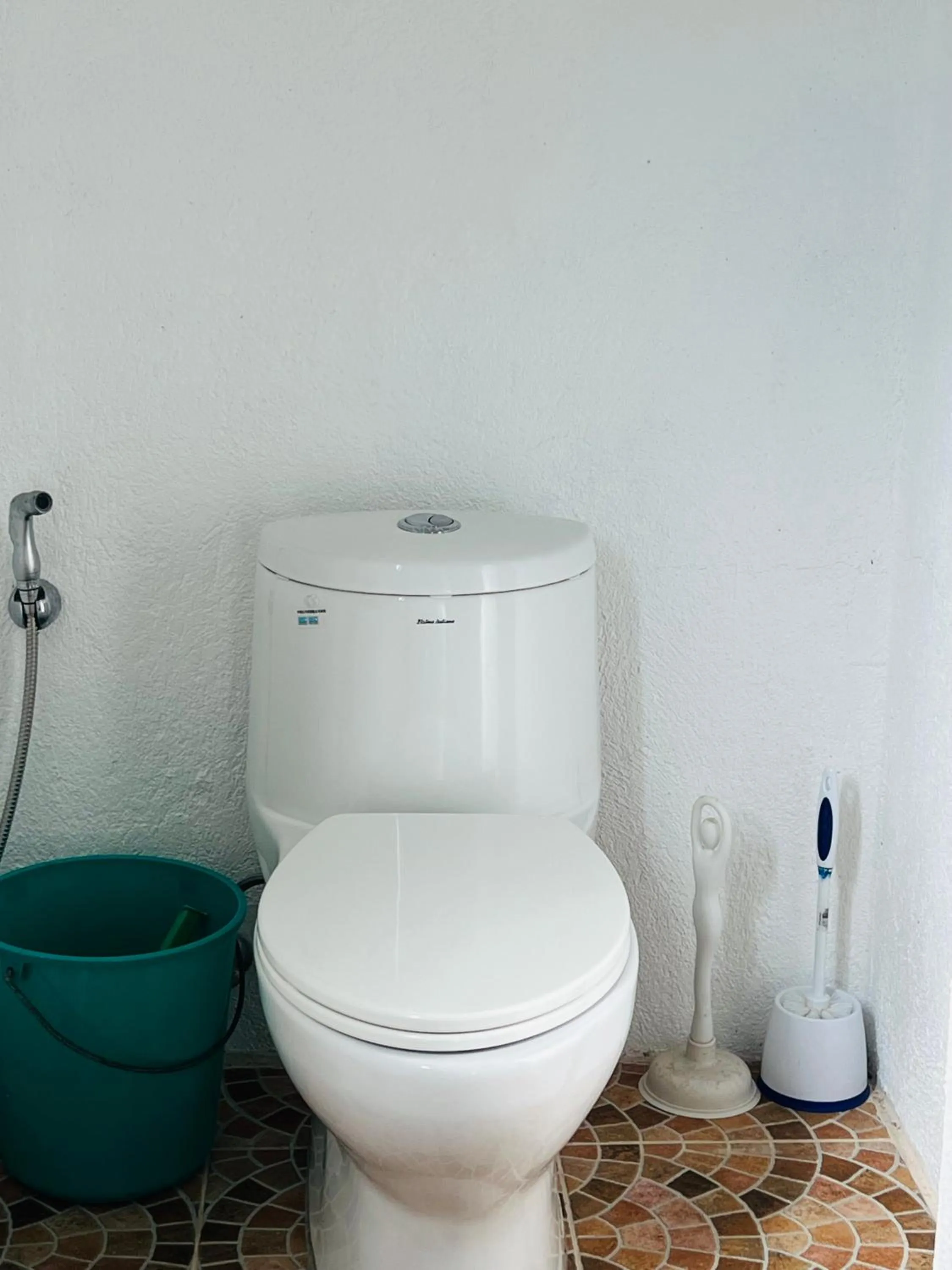 Toilet in Pintuyan Dive Resort