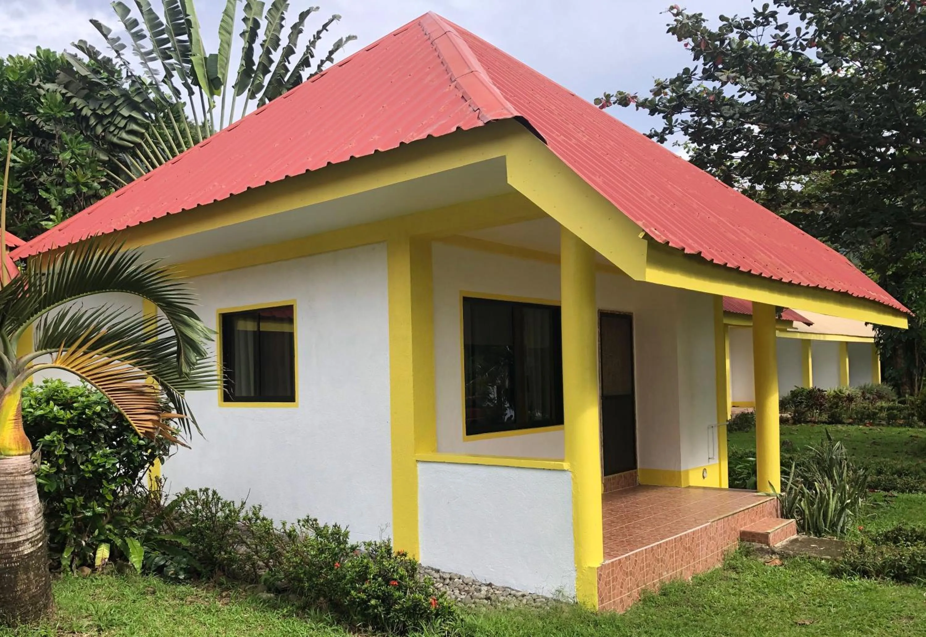 Garden view in Pintuyan Dive Resort