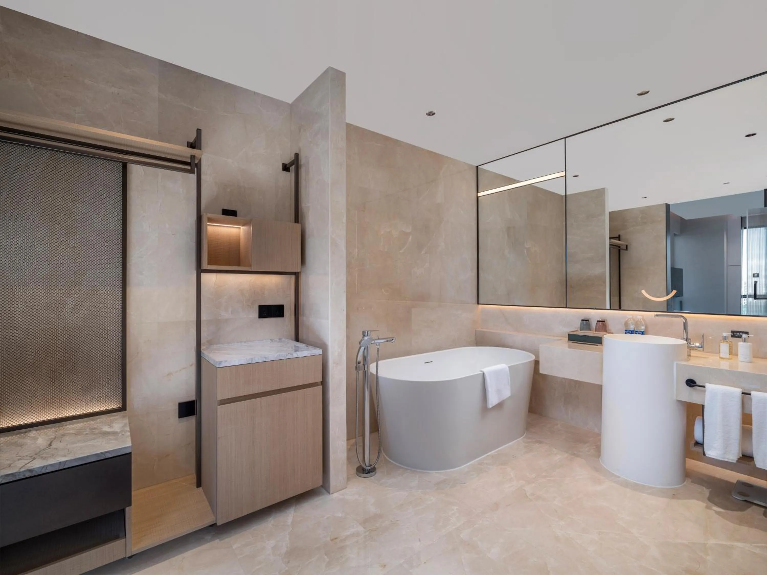 Bath in Holiday Inn Beijing Daxing Centre by IHG