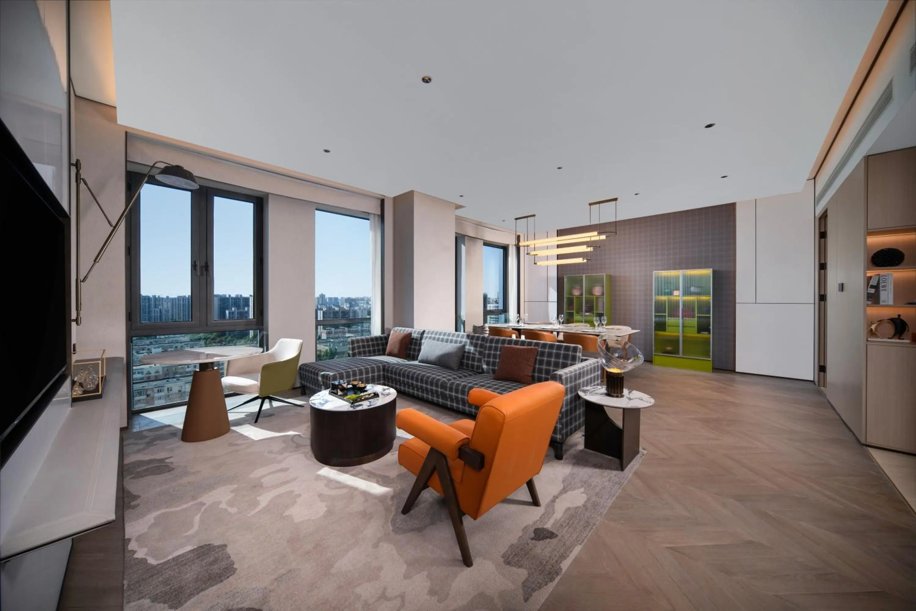 Living room in Holiday Inn Beijing Daxing Centre by IHG