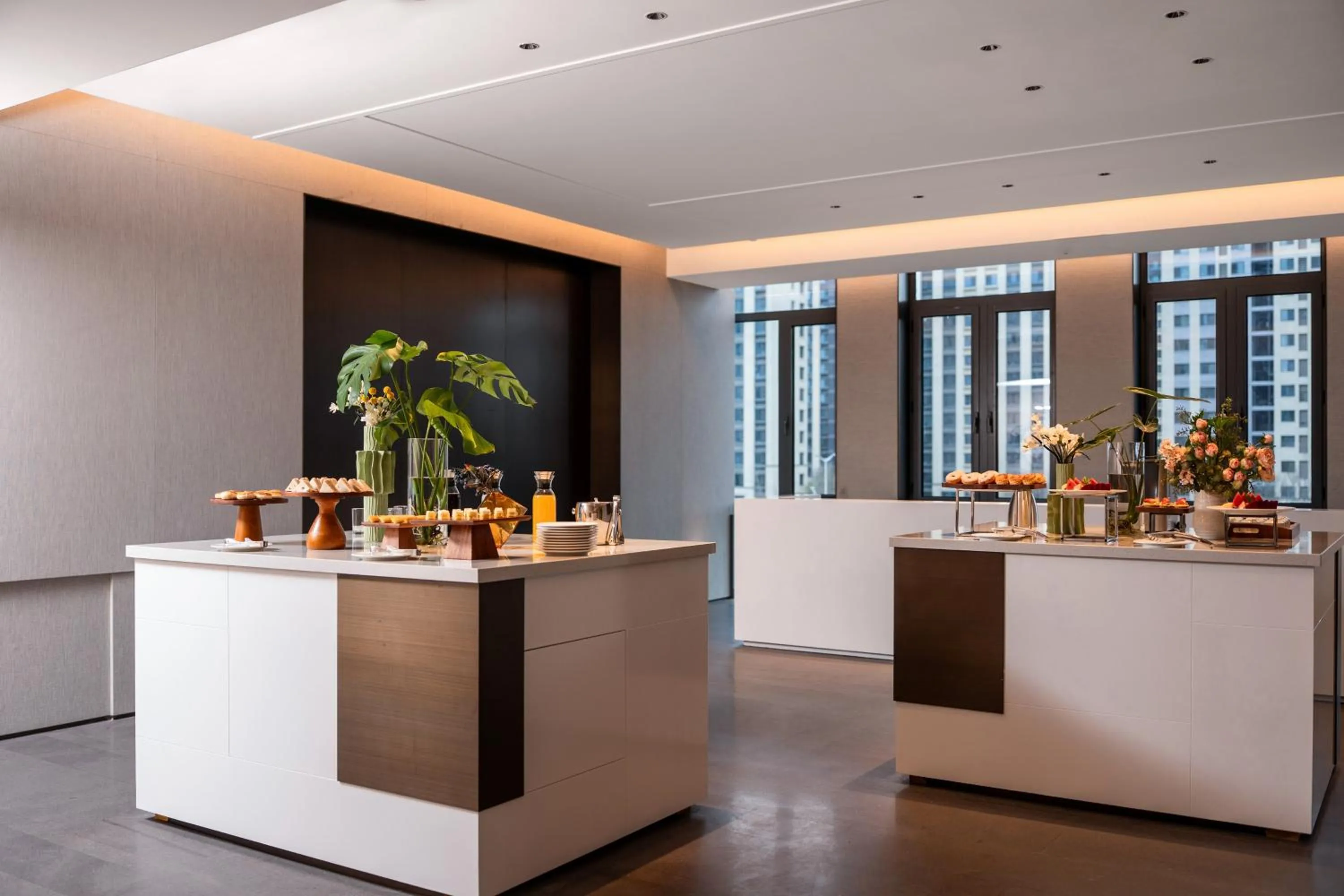 Meeting/conference room in Holiday Inn Beijing Daxing Centre by IHG