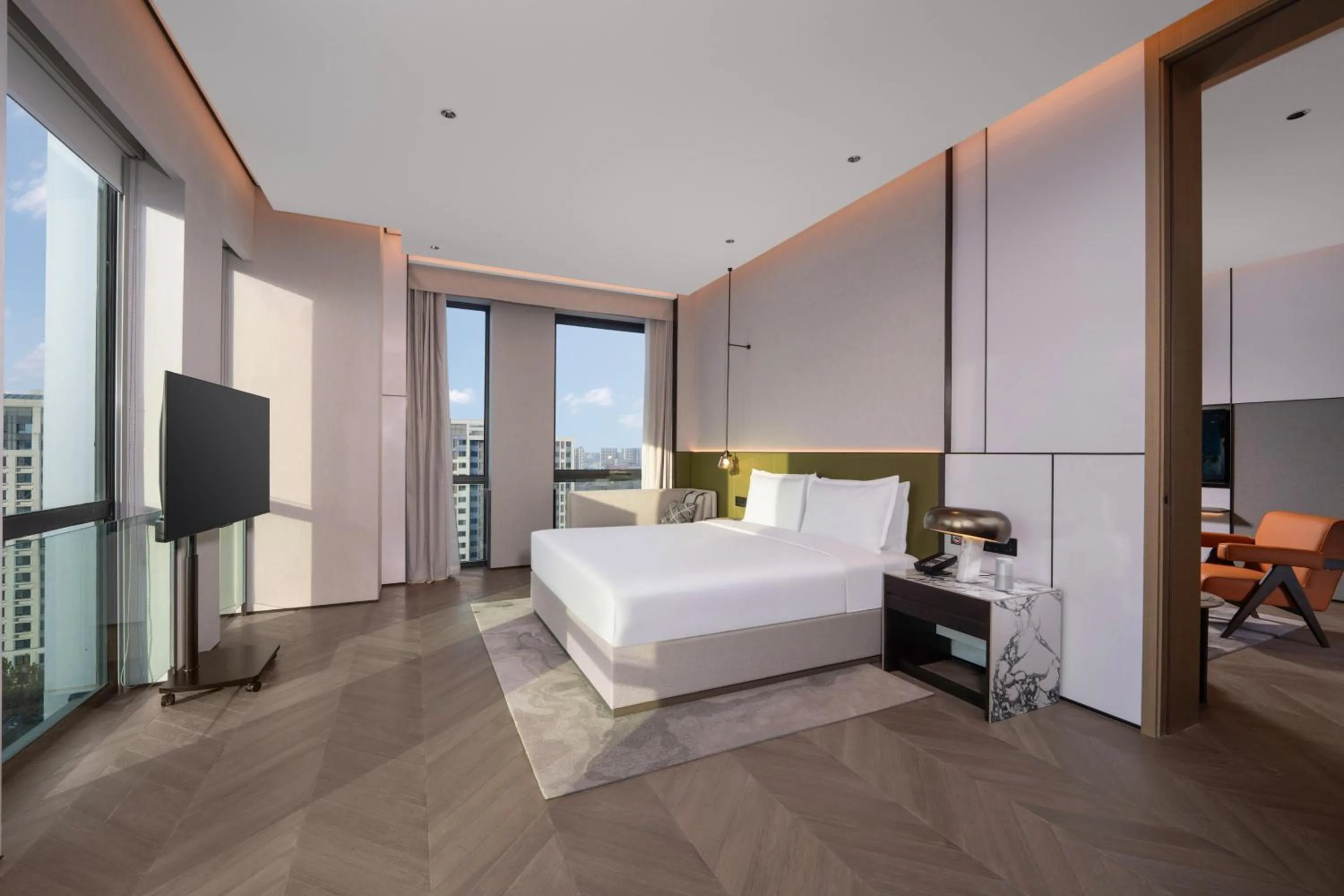 Photo of the whole room, Bed in Holiday Inn Beijing Daxing Centre by IHG