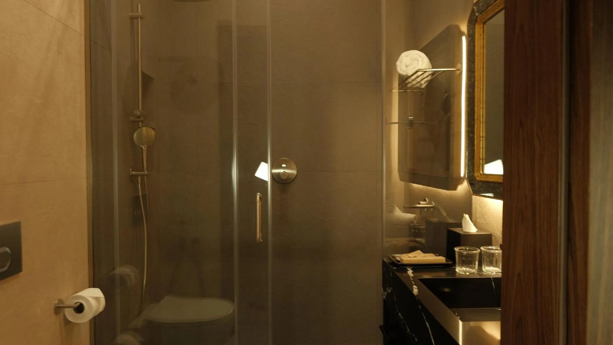 Photo of the whole room in Hotel Indigo Batumi - Old Town by IHG