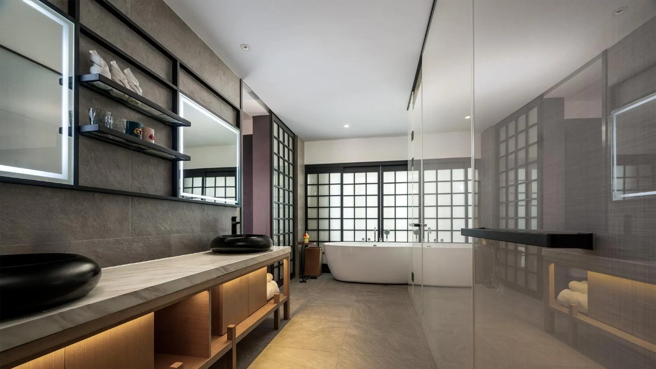 Photo of the whole room in Holiday Inn Express Guangzhou Baiyun Airport T2 by IHG