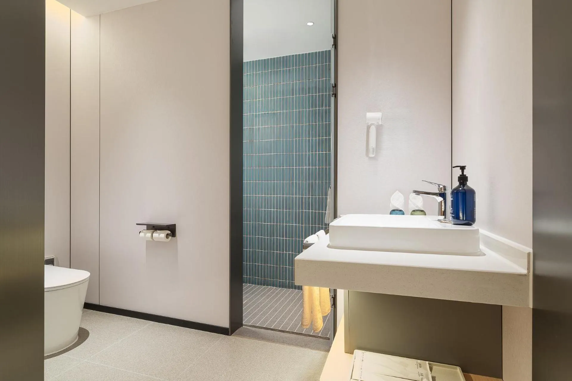 Toilet in Holiday Inn Express Kunming Changshui Airport by IHG