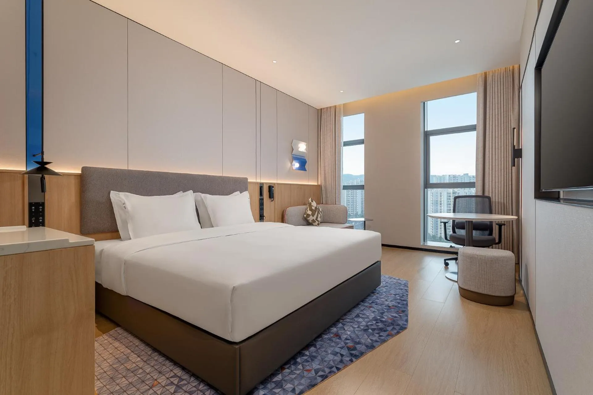 Bed in Holiday Inn Express Kunming Changshui Airport by IHG
