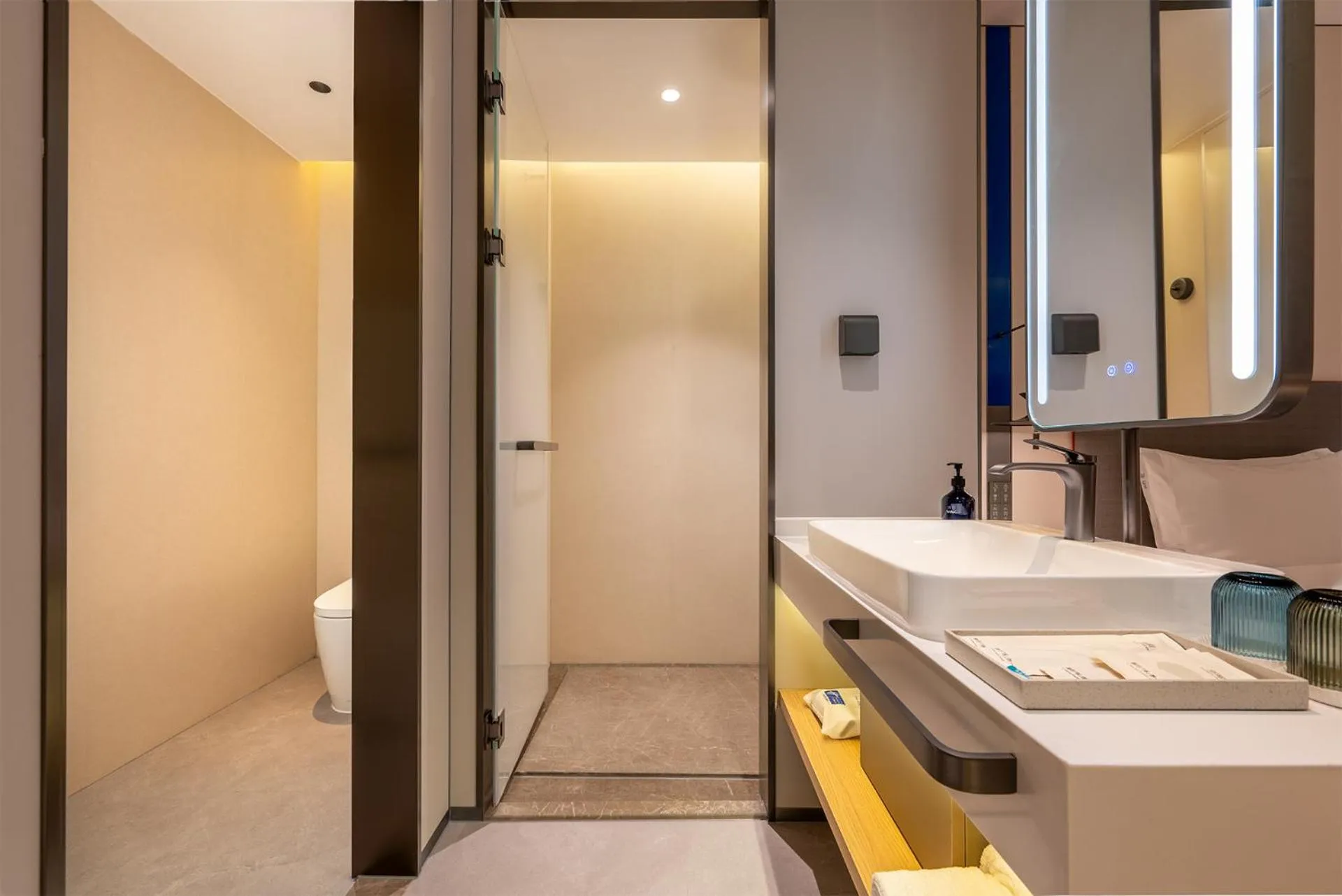 Toilet in Holiday Inn Express Shenzhen Sports Center by IHG
