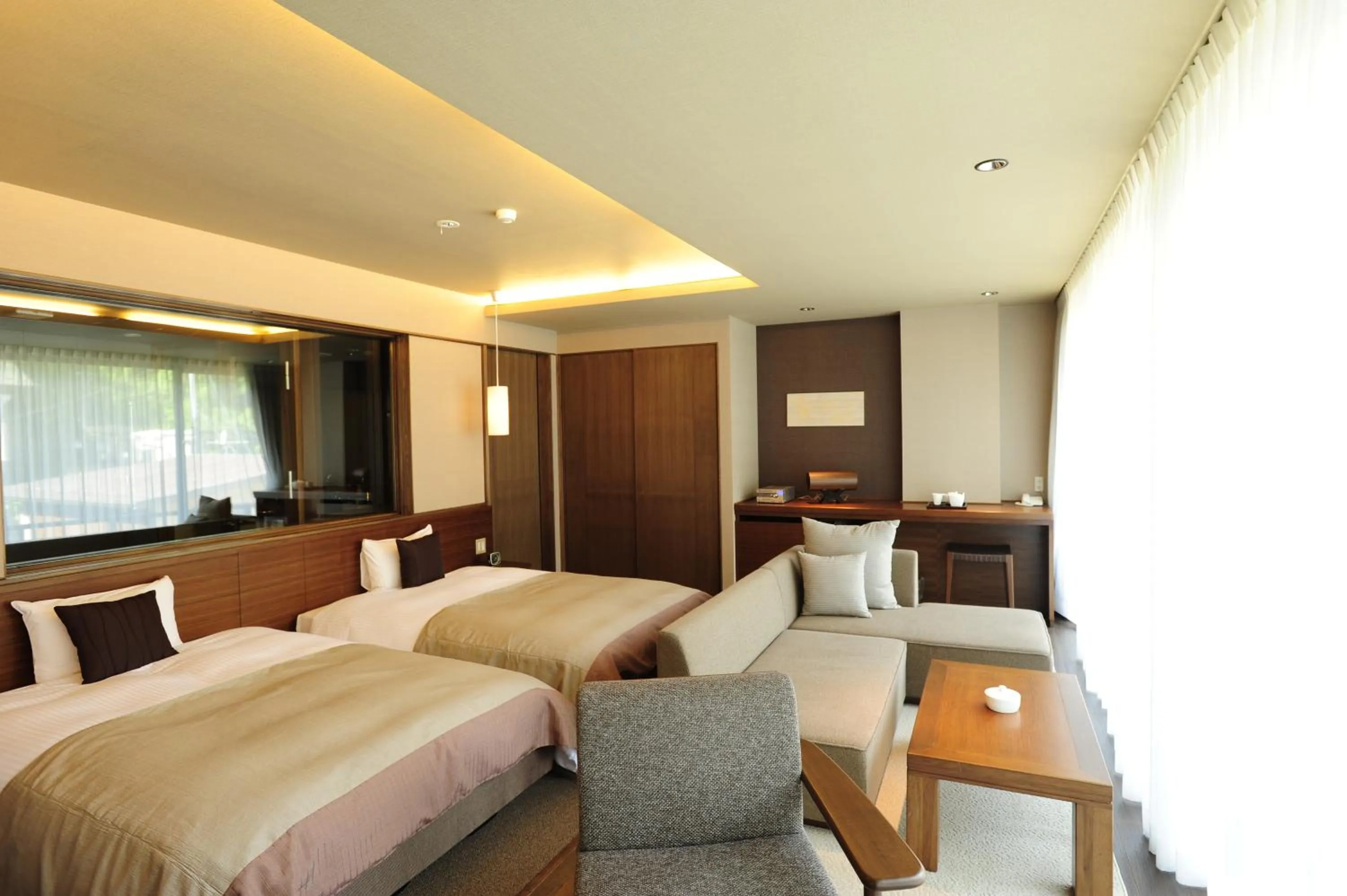 Photo of the whole room, Bed in Tokinenoyado Yunushi Ichijoh