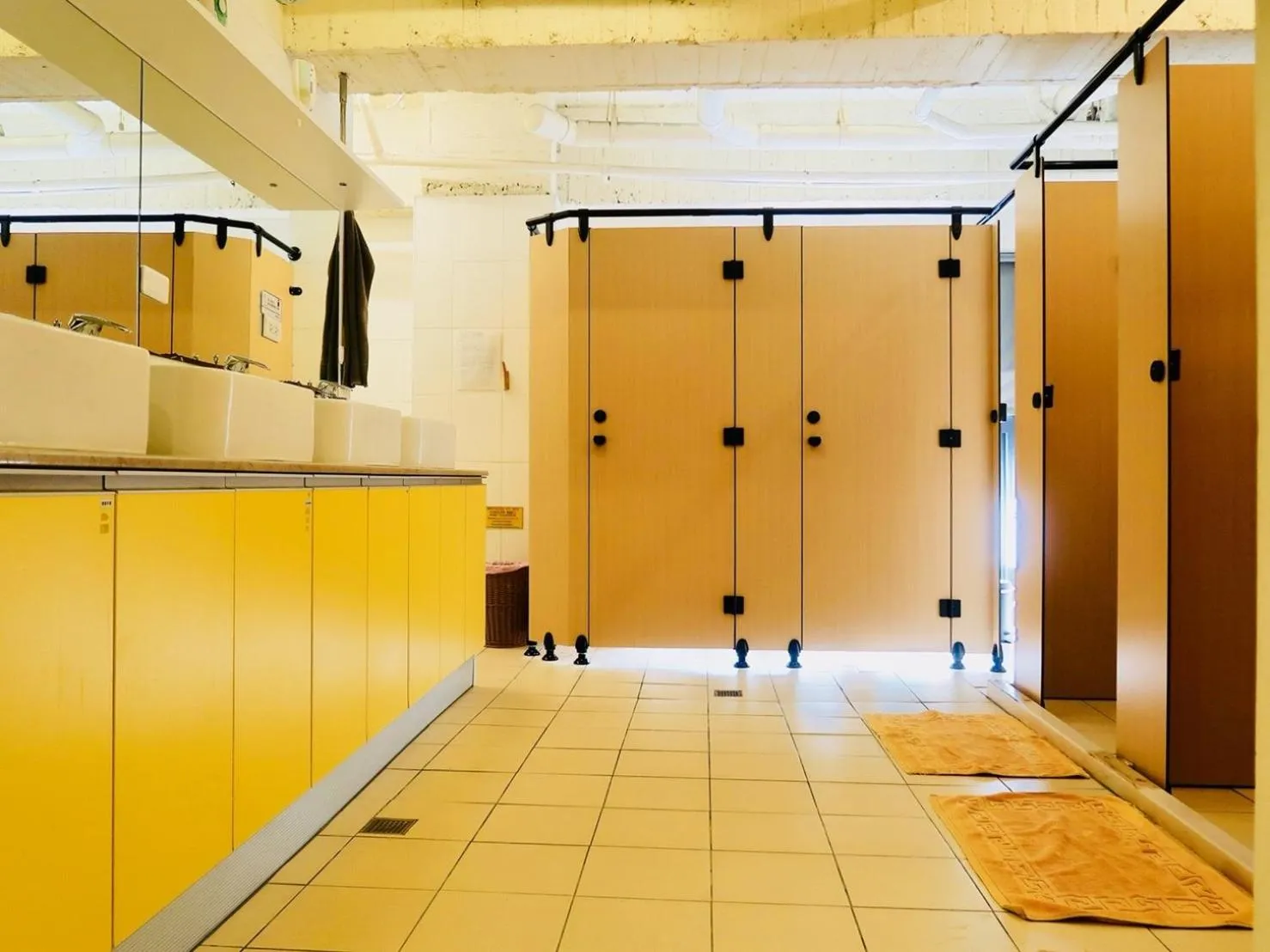 Shower in Trip GG Hostel