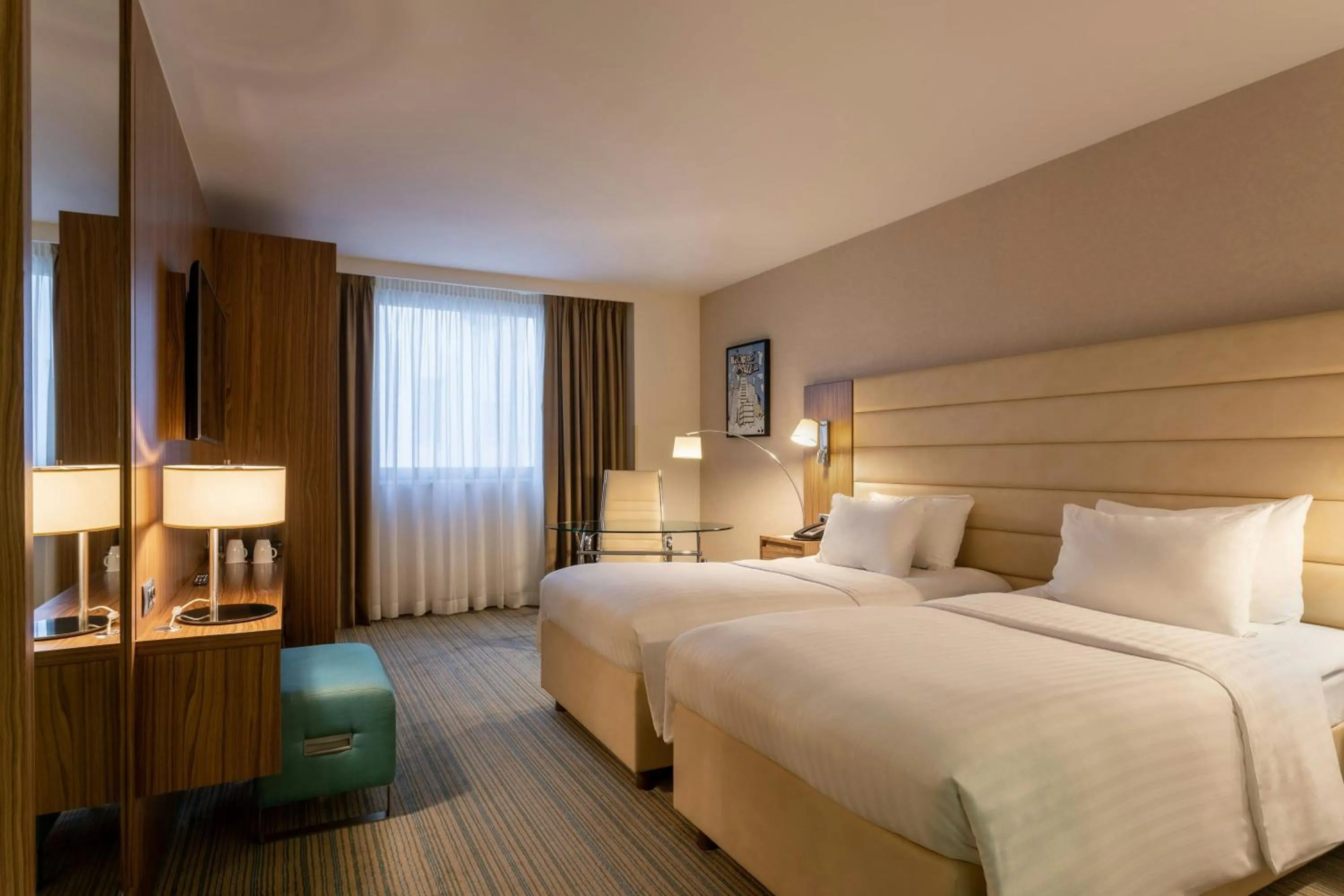 Photo of the whole room, Bed in Courtyard by Marriott Belgrade City Center