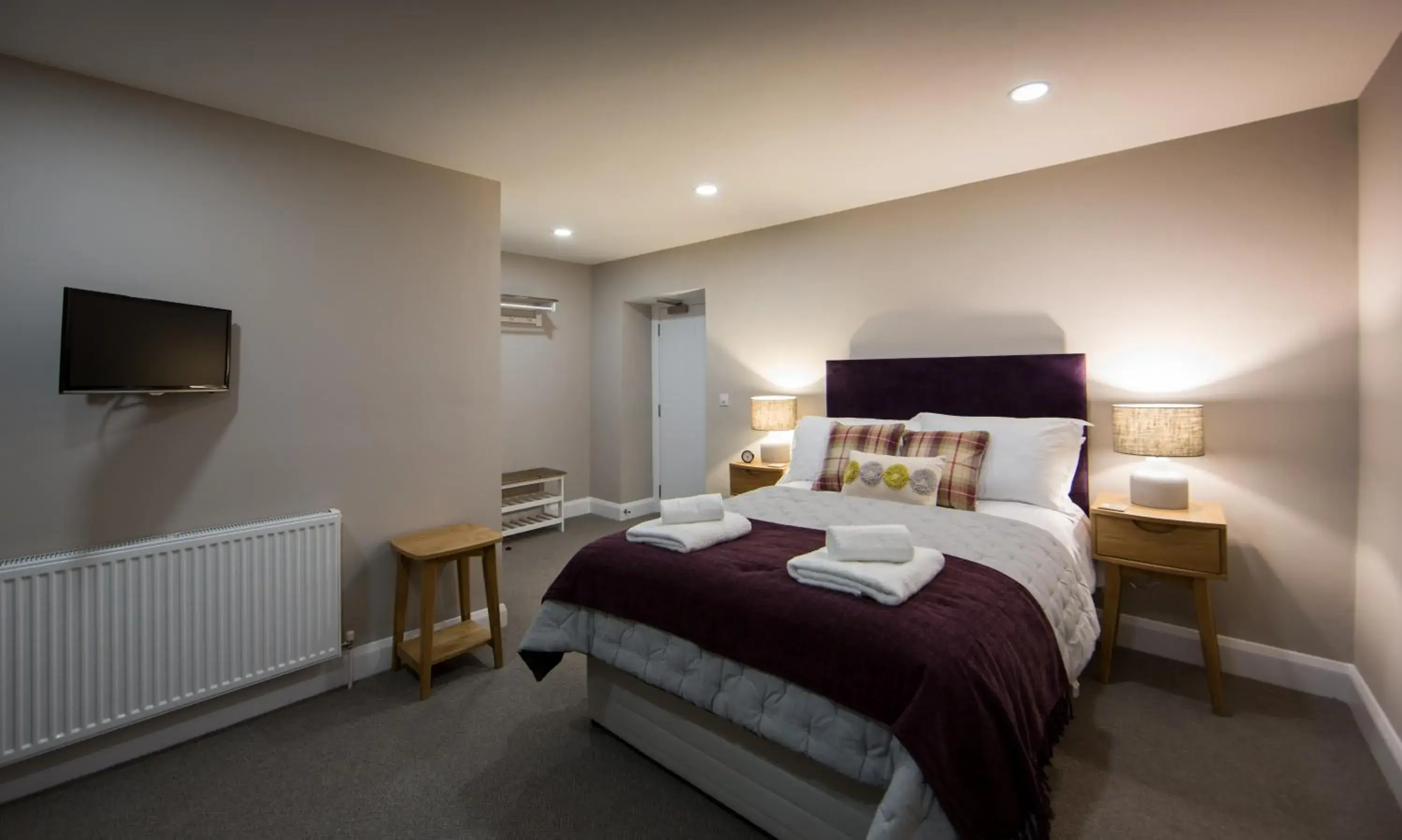 Family Room with Shower in Darlington Arms Family Room with Shower in Darlington Arms