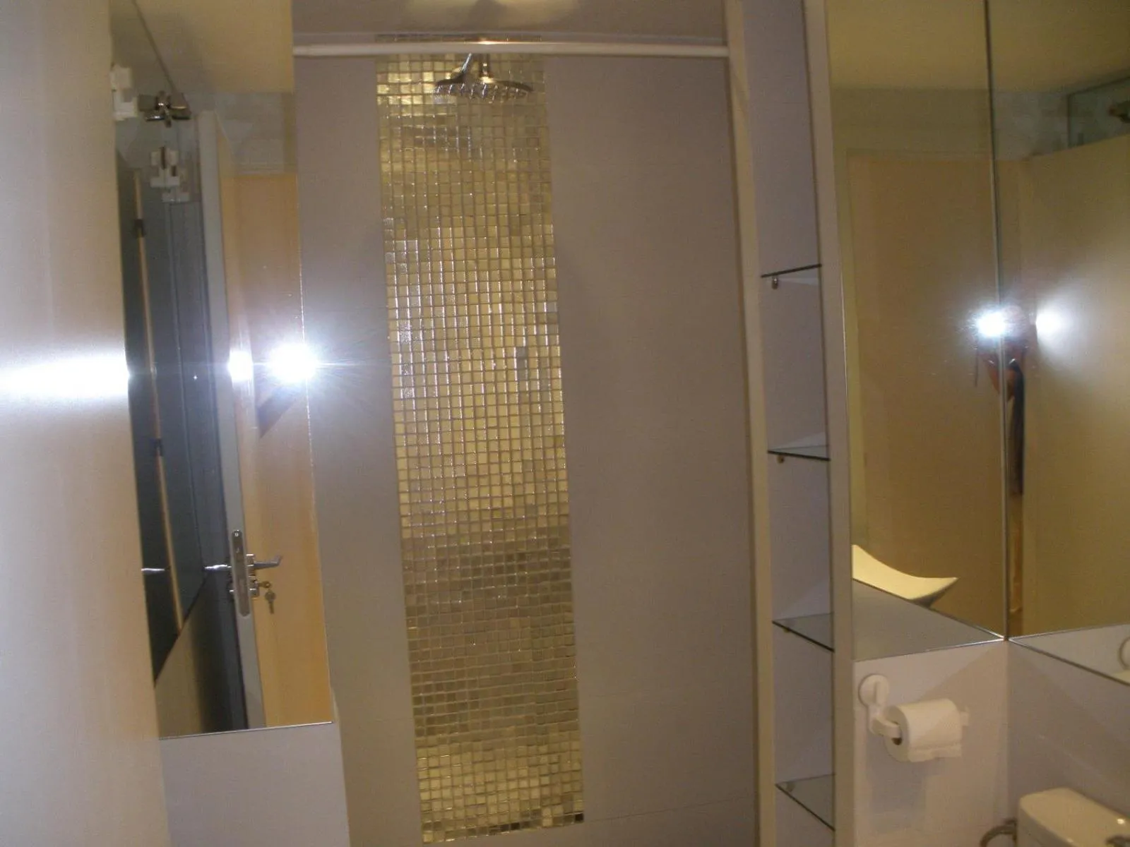 Bathroom in Apartamento Tíbula Teatro Parking