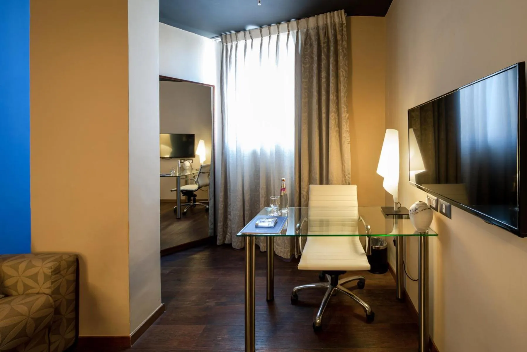 Living room in PLAY Seaport Suite Hotel TLV